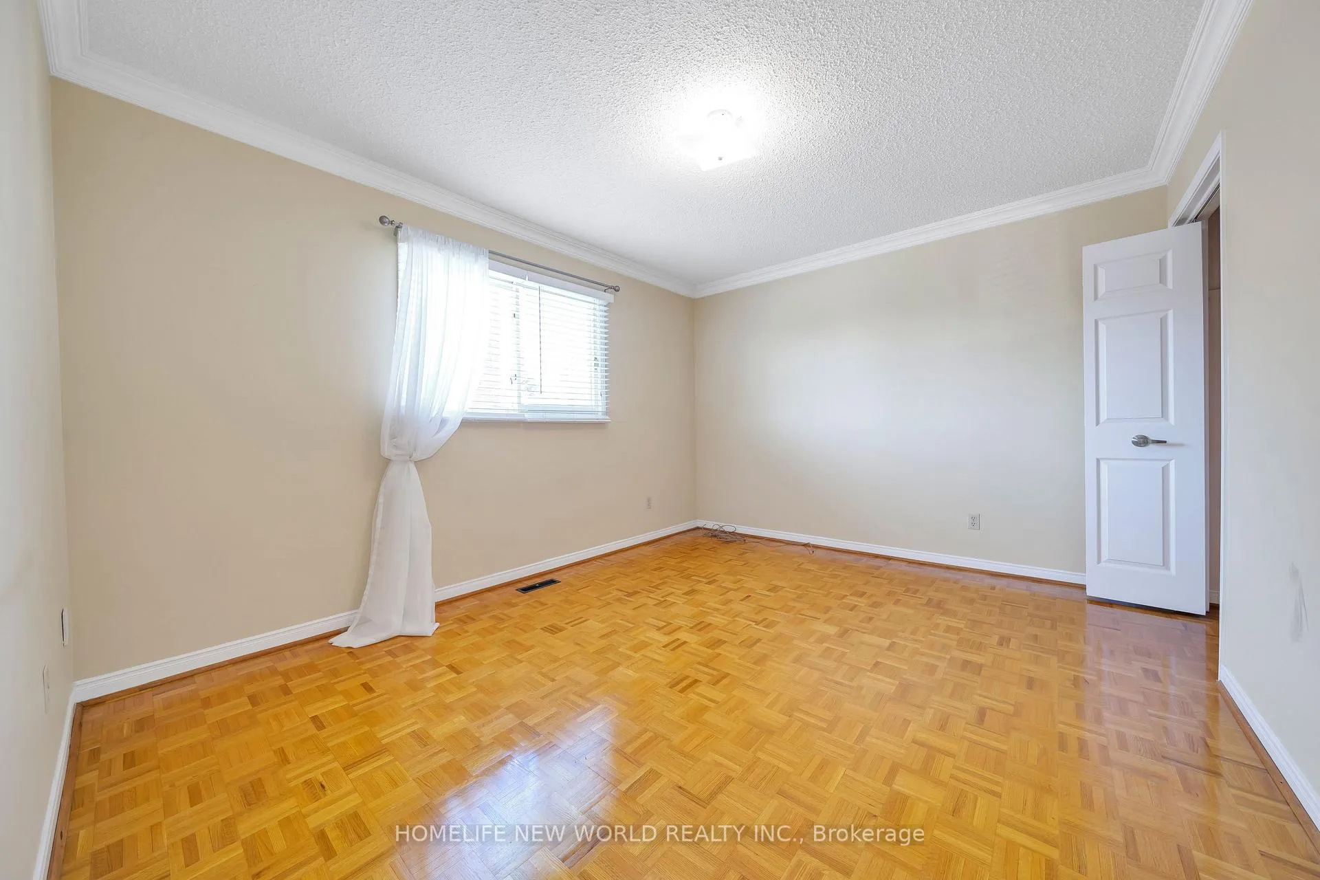 Photo 16 of 120 Harvest Moon Drive, Markham, Milliken Mills West — HOMEH