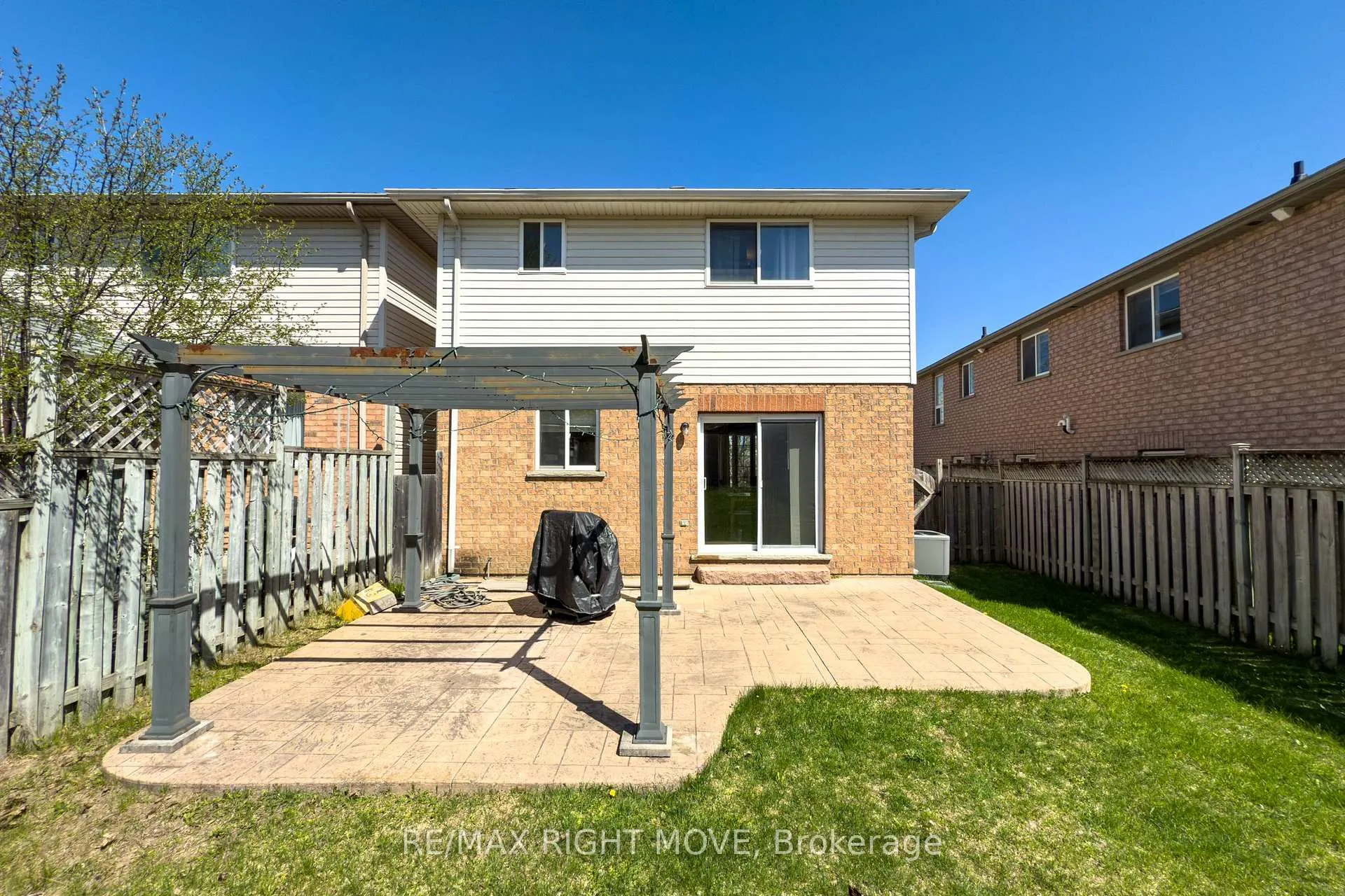 Photo 6 of 147 Julia Crescent, Orillia — HOMEH