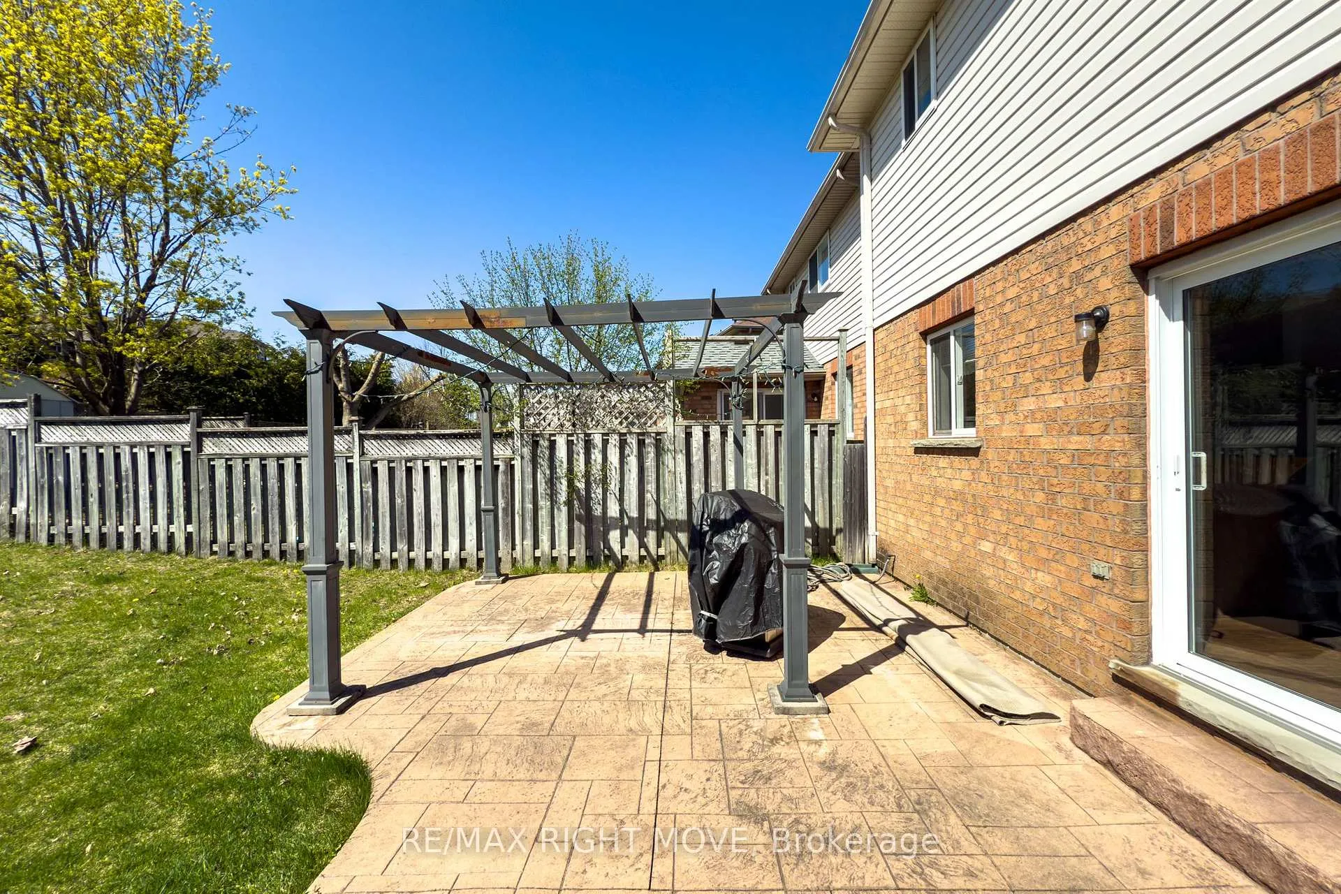 Photo 7 of 147 Julia Crescent, Orillia — HOMEH