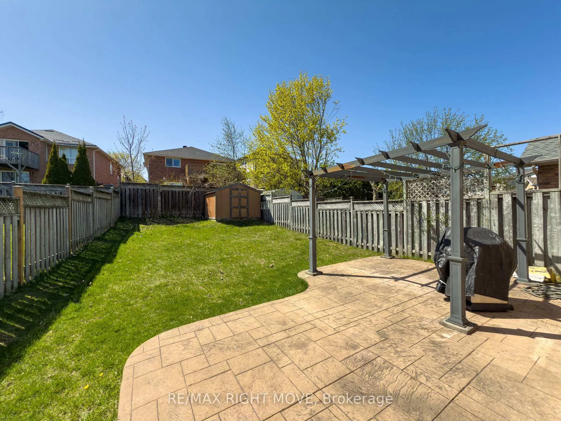 Photo 8 of 147 Julia Crescent, Orillia — HOMEH