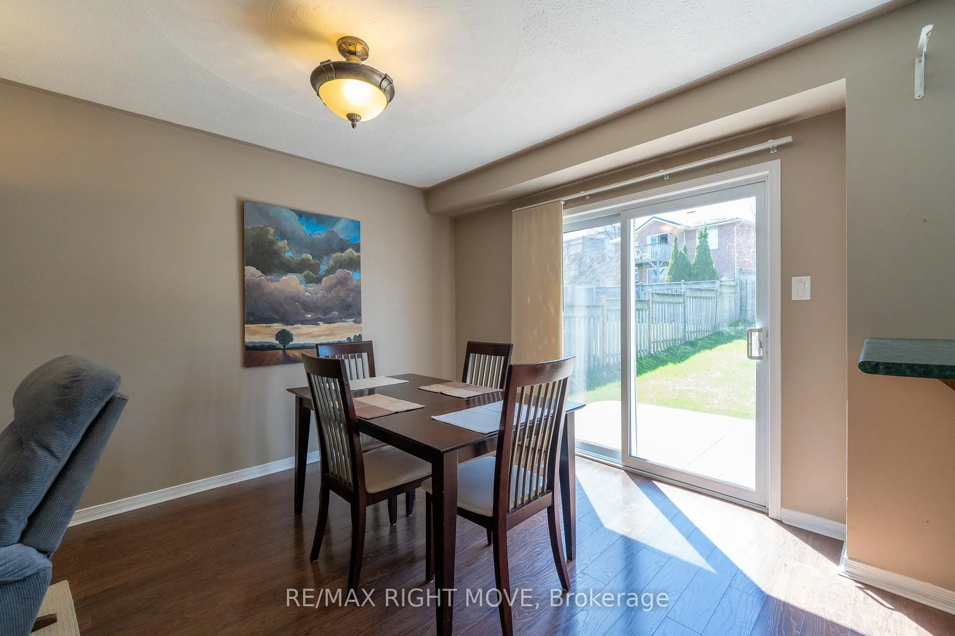 Photo 14 of 147 Julia Crescent, Orillia — HOMEH