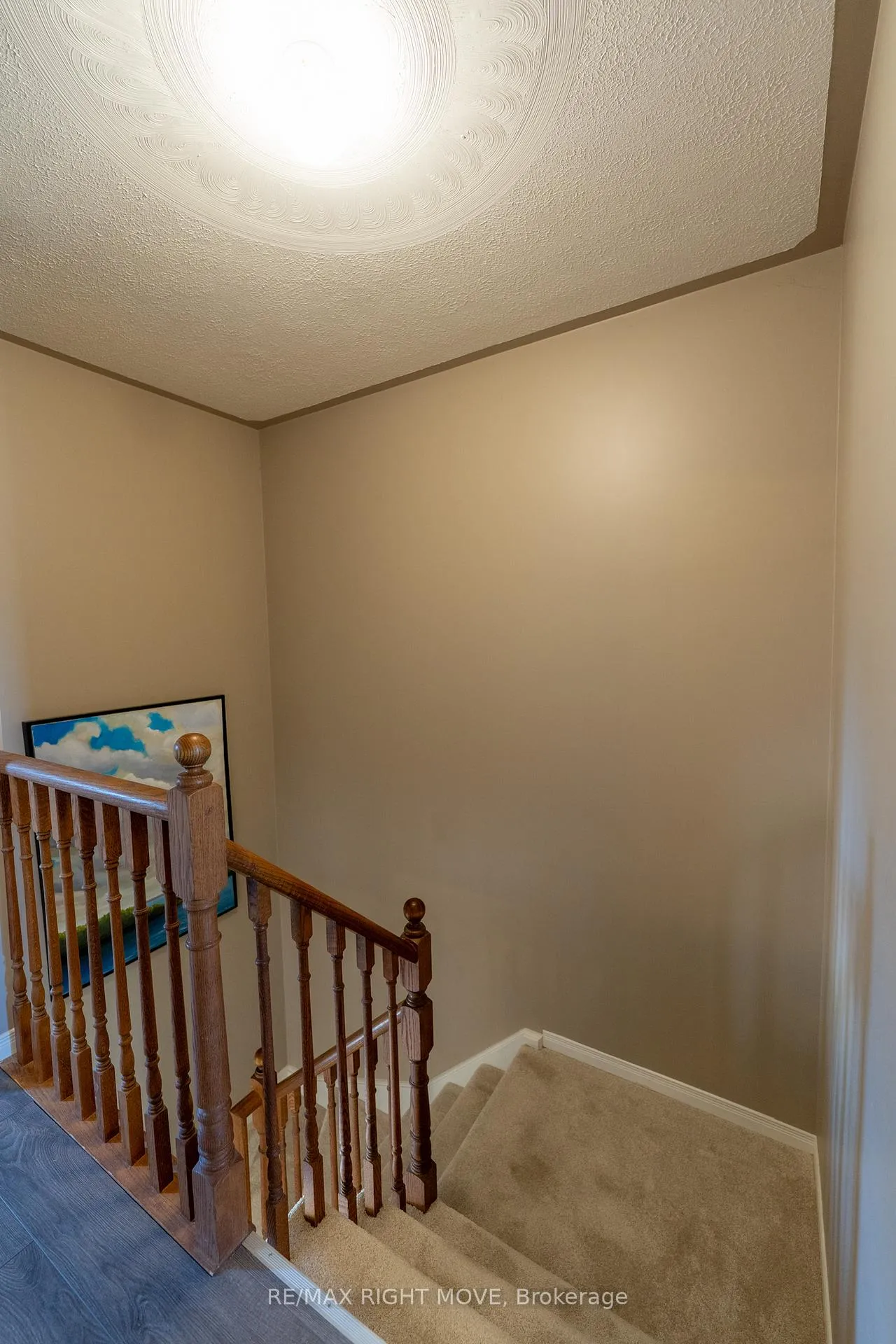 Photo 18 of 147 Julia Crescent, Orillia — HOMEH