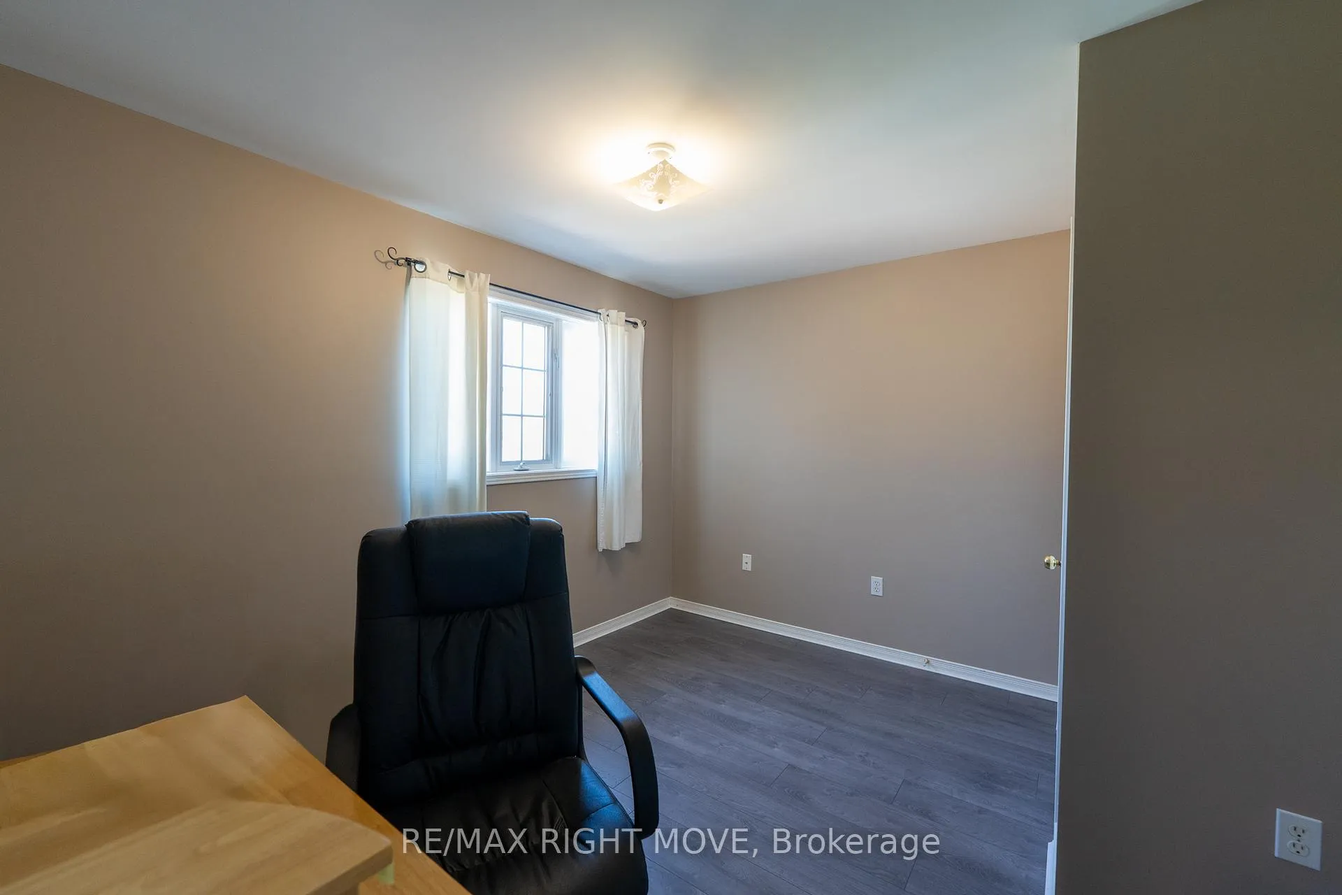 Photo 19 of 147 Julia Crescent, Orillia — HOMEH