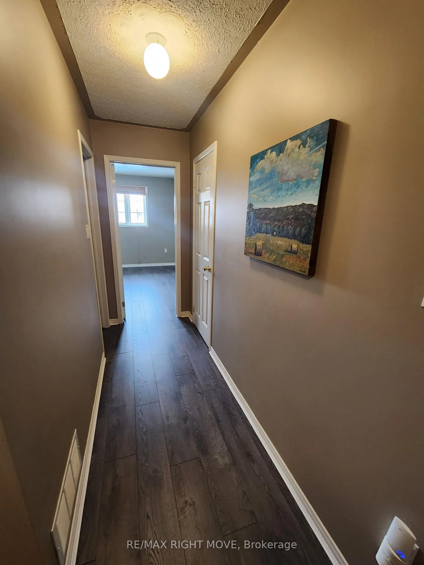Photo 31 of 147 Julia Crescent, Orillia — HOMEH