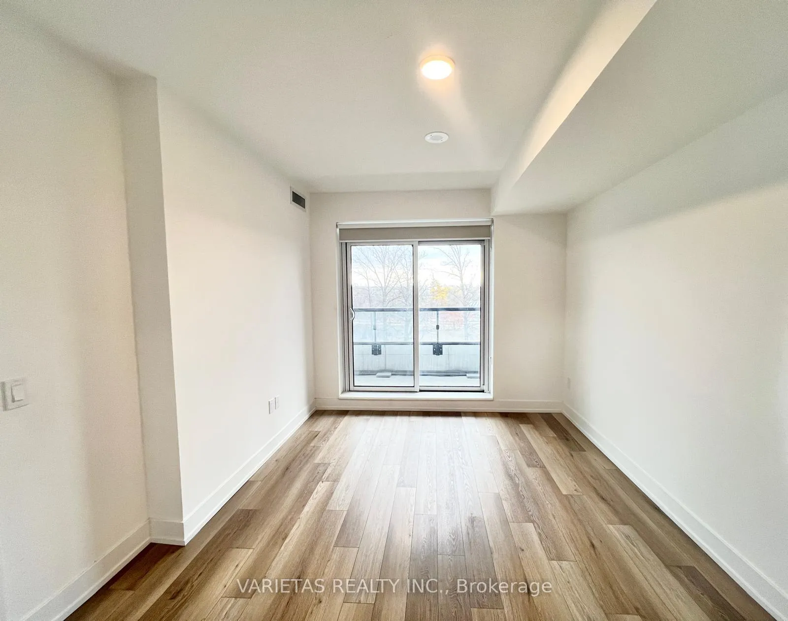 Photo 16 of Unit 610, 8 Cedarland Drive, Markham, Unionville — HOMEH