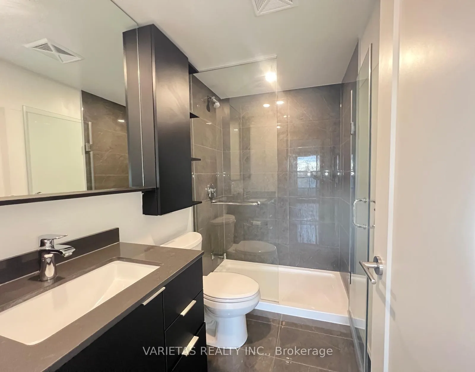 Photo 17 of Unit 610, 8 Cedarland Drive, Markham, Unionville — HOMEH