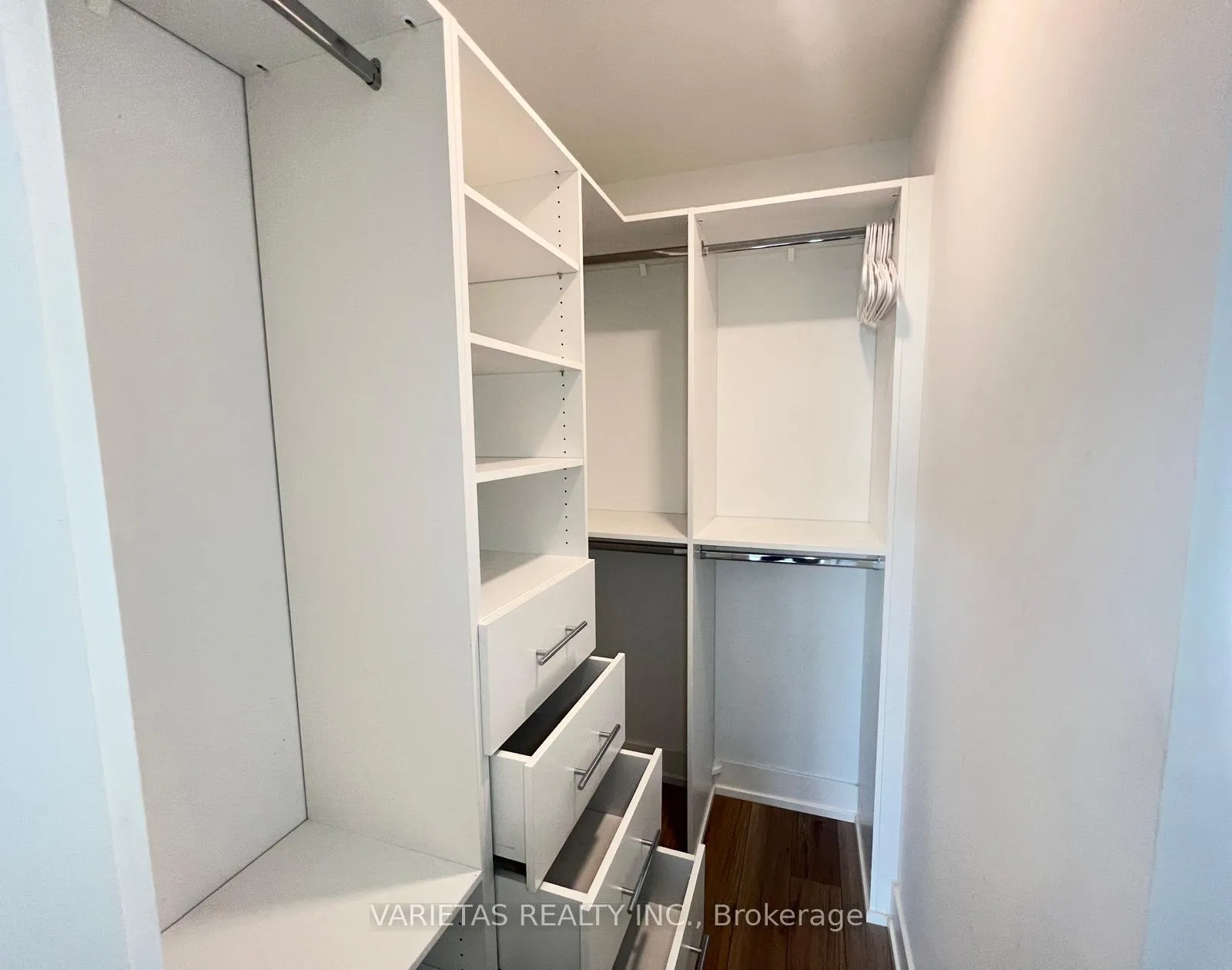 Photo 18 of Unit 610, 8 Cedarland Drive, Markham, Unionville — HOMEH