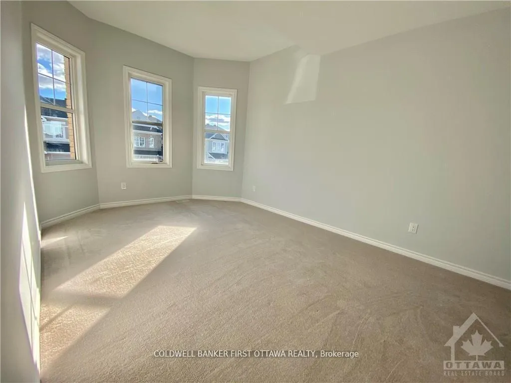 Photo 13 of 924 Whimbrel Way, Ottawa, Barrhaven - Half Moon Bay — HOMEH