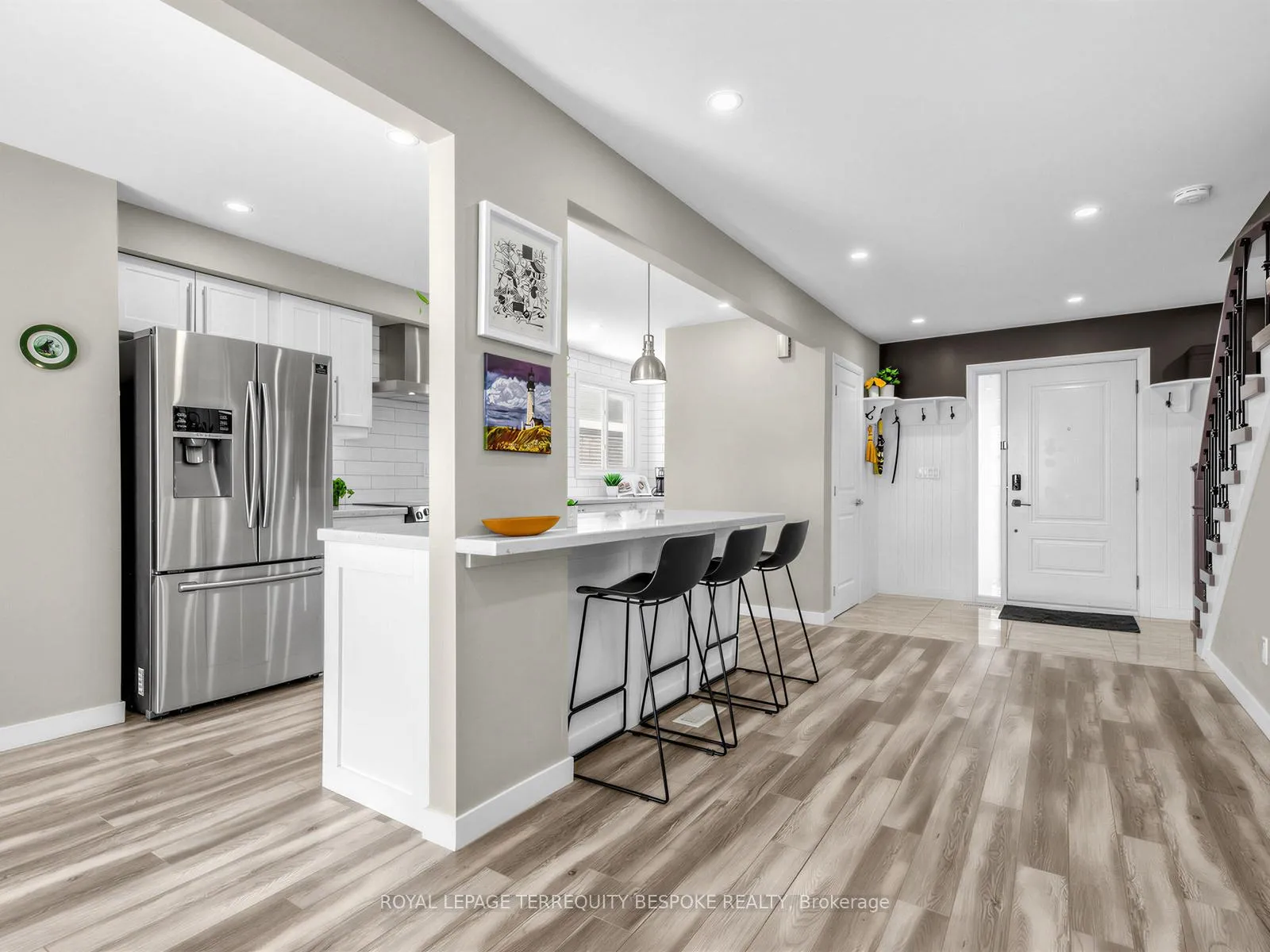 Photo 24 of 613 Foxrun Court, Oshawa, Pinecrest — HOMEH