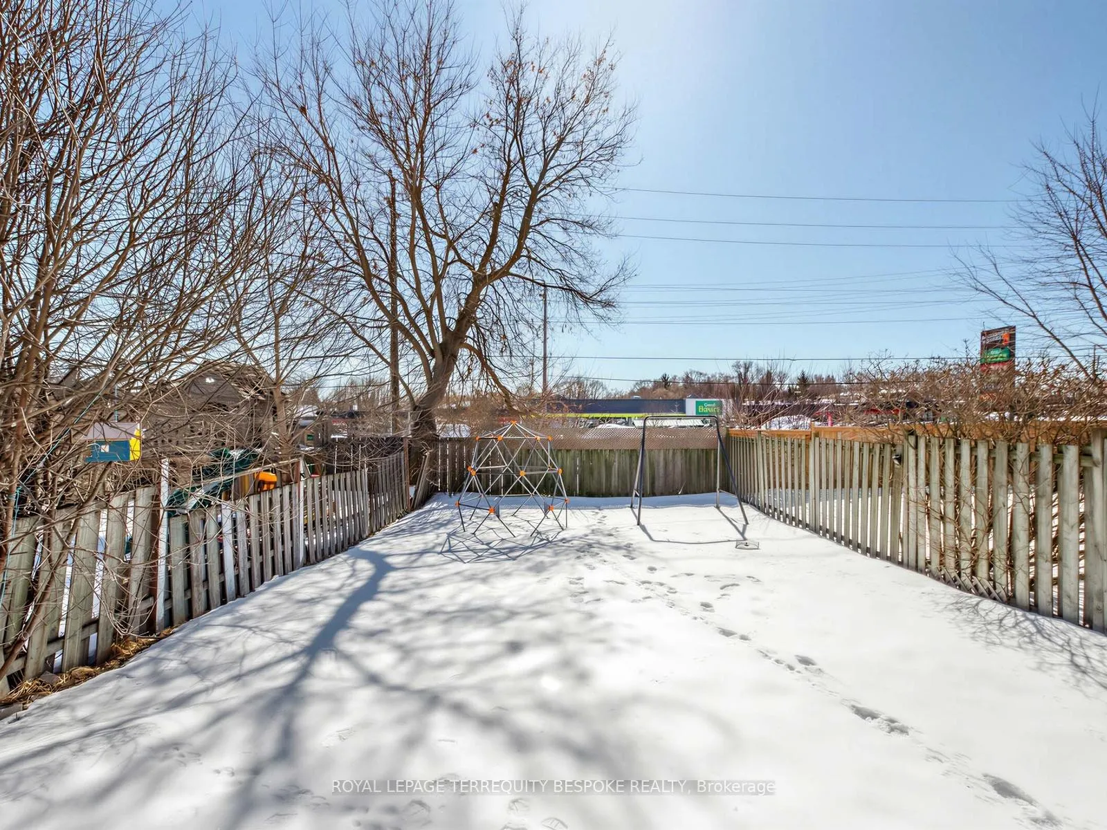 Photo 34 of 613 Foxrun Court, Oshawa, Pinecrest — HOMEH