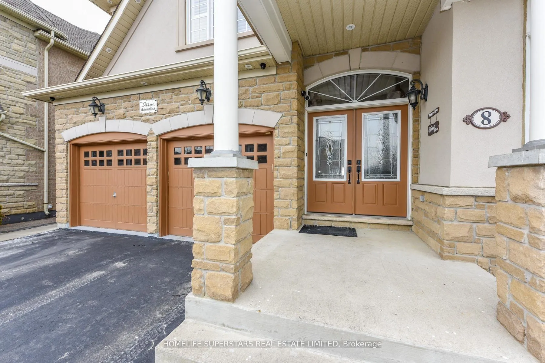 Photo 2 of 8 Bainsville Circle, Brampton, Bram East — HOMEH
