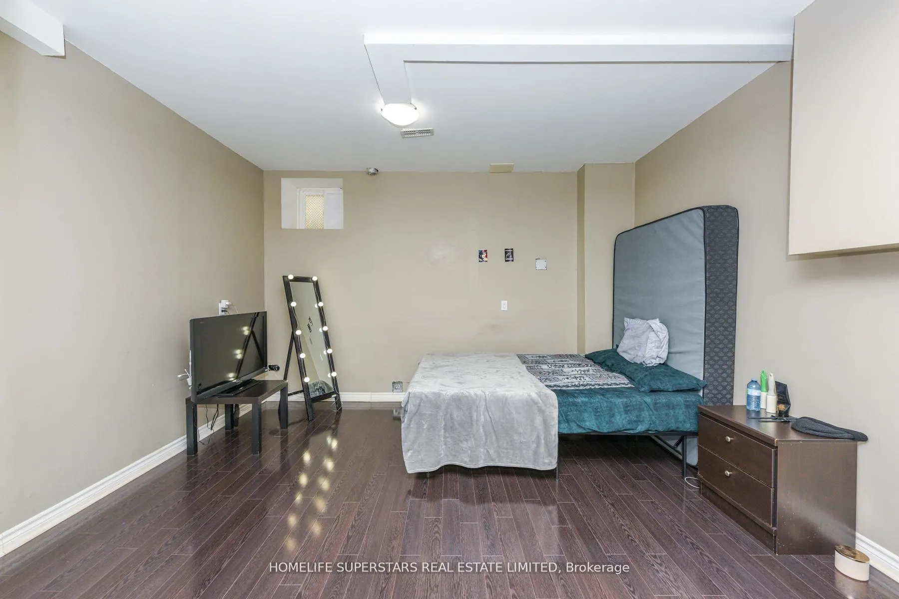 Photo 32 of 8 Bainsville Circle, Brampton, Bram East — HOMEH