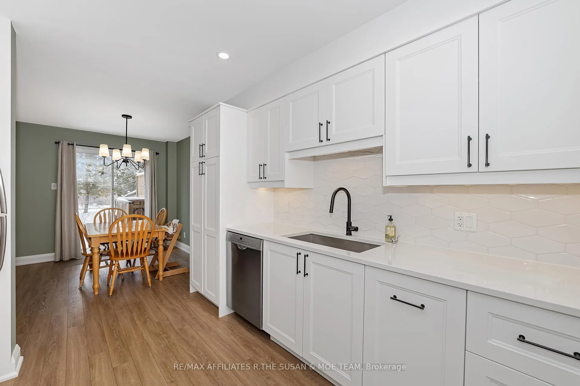 Photo 11 of 59 Birchbank Crescent, Ottawa, Kanata - Bridlewood — HOMEH