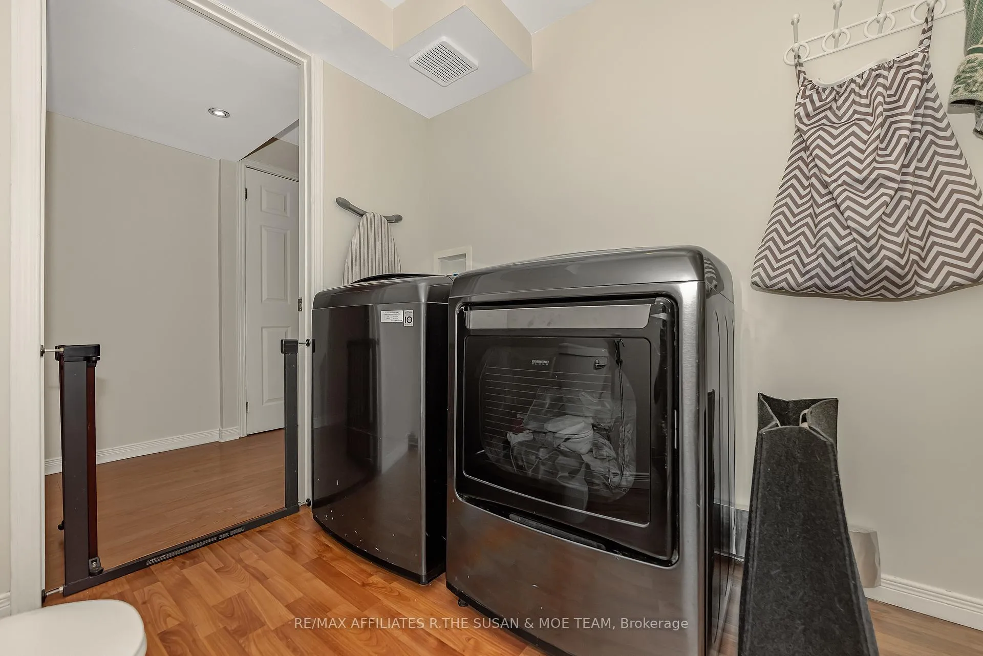 Photo 26 of 59 Birchbank Crescent, Ottawa, Kanata - Bridlewood — HOMEH