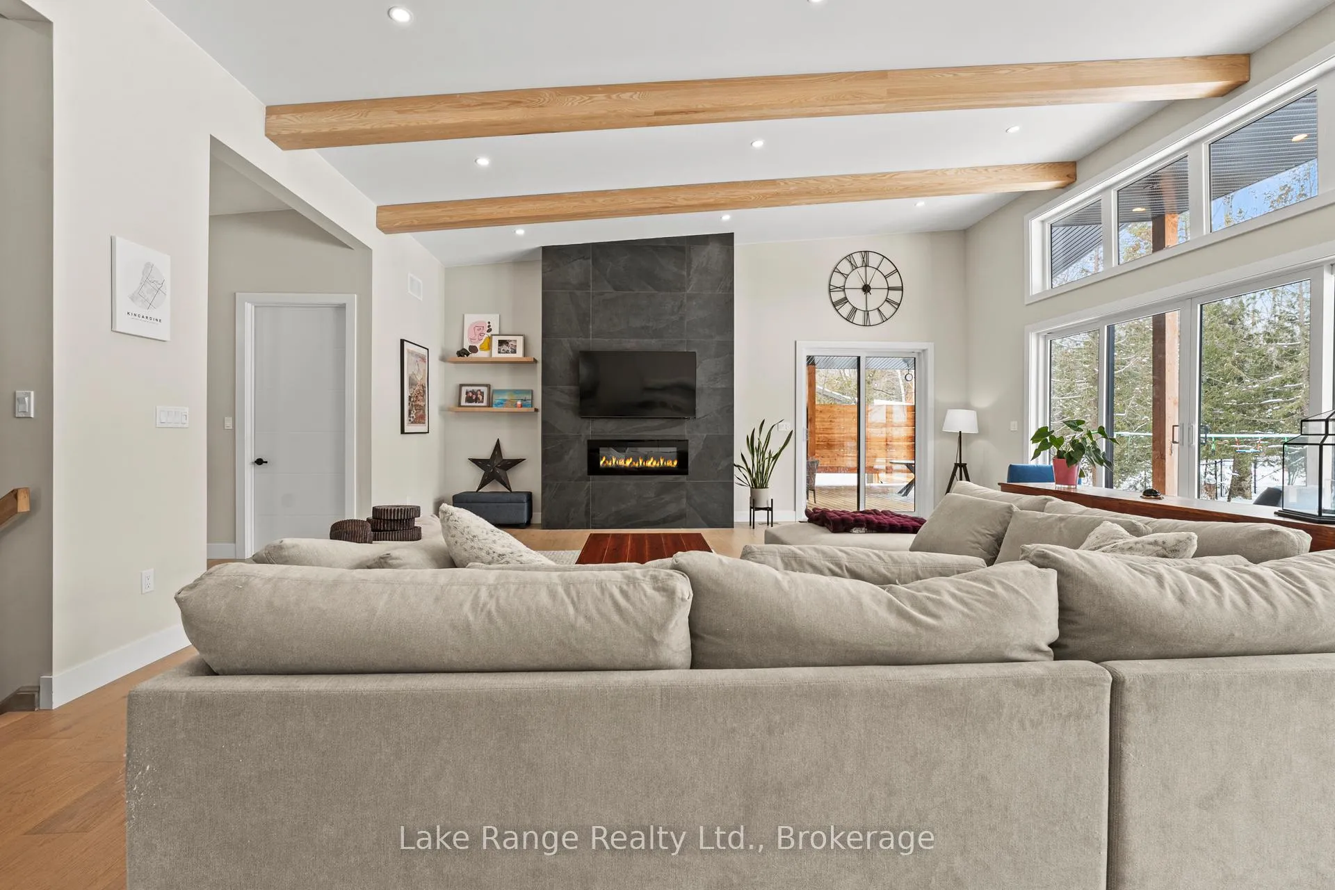 Photo 7 of 23 Green Brae Crescent, Huron-Kinloss, Kinloss — HOMEH