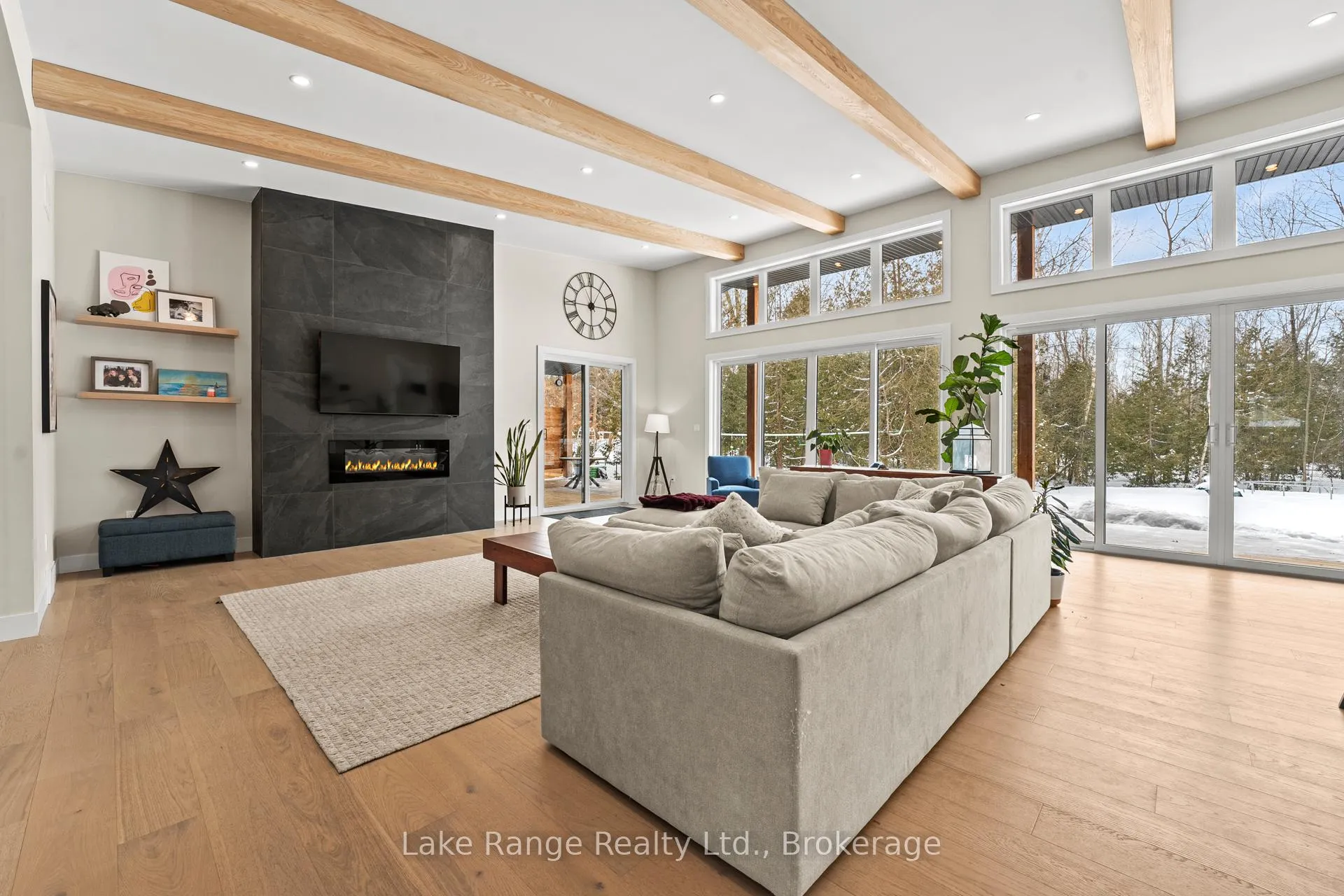 Photo 8 of 23 Green Brae Crescent, Huron-Kinloss, Kinloss — HOMEH