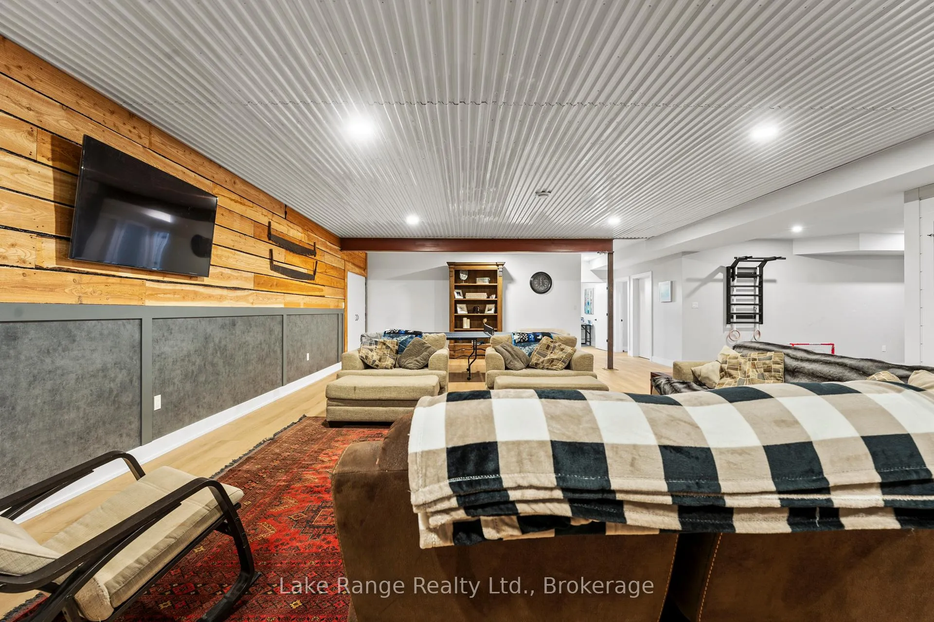 Photo 33 of 23 Green Brae Crescent, Huron-Kinloss, Kinloss — HOMEH
