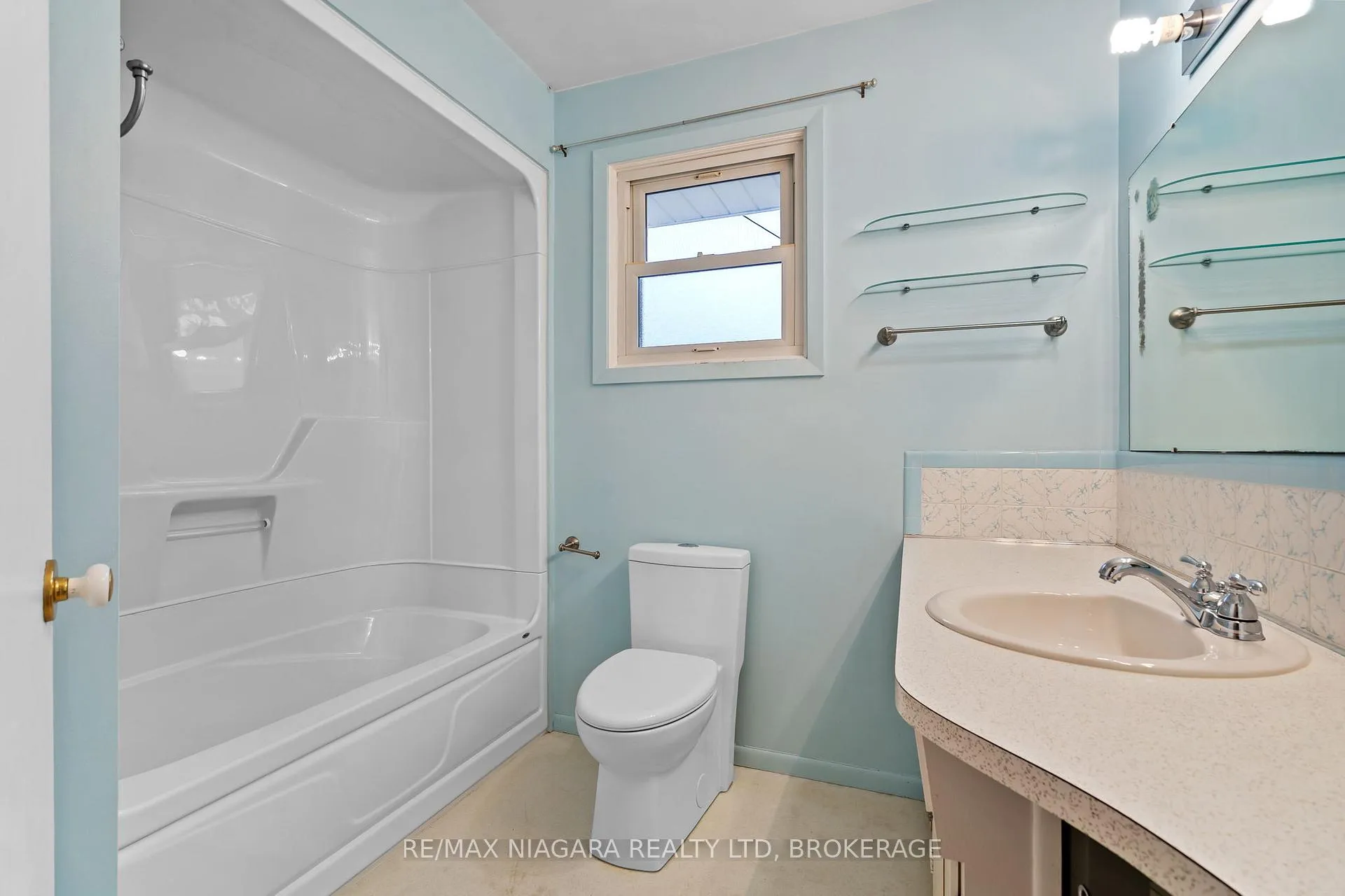 Photo 14 of 31 Runnymede Road, Port Colborne, Main Street — HOMEH