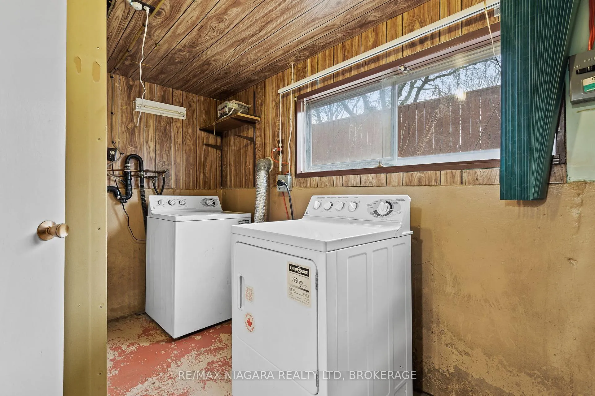Photo 19 of 31 Runnymede Road, Port Colborne, Main Street — HOMEH
