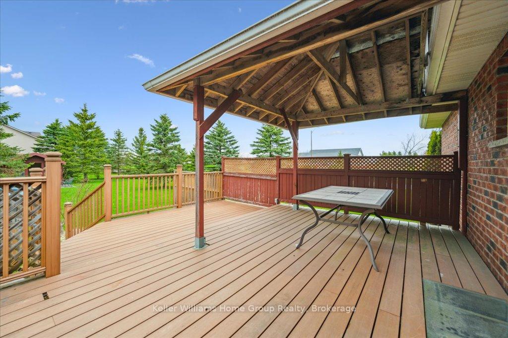 Photo 34 of 51 Nesbitt Street, Mapleton, Rural Mapleton — HOMEH