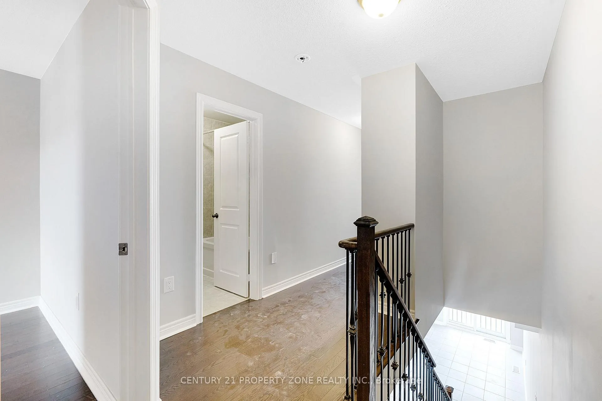 Photo 17 of Unit 4, 29 Pennycross Crescent, Brampton, Northwest Brampton — HOMEH