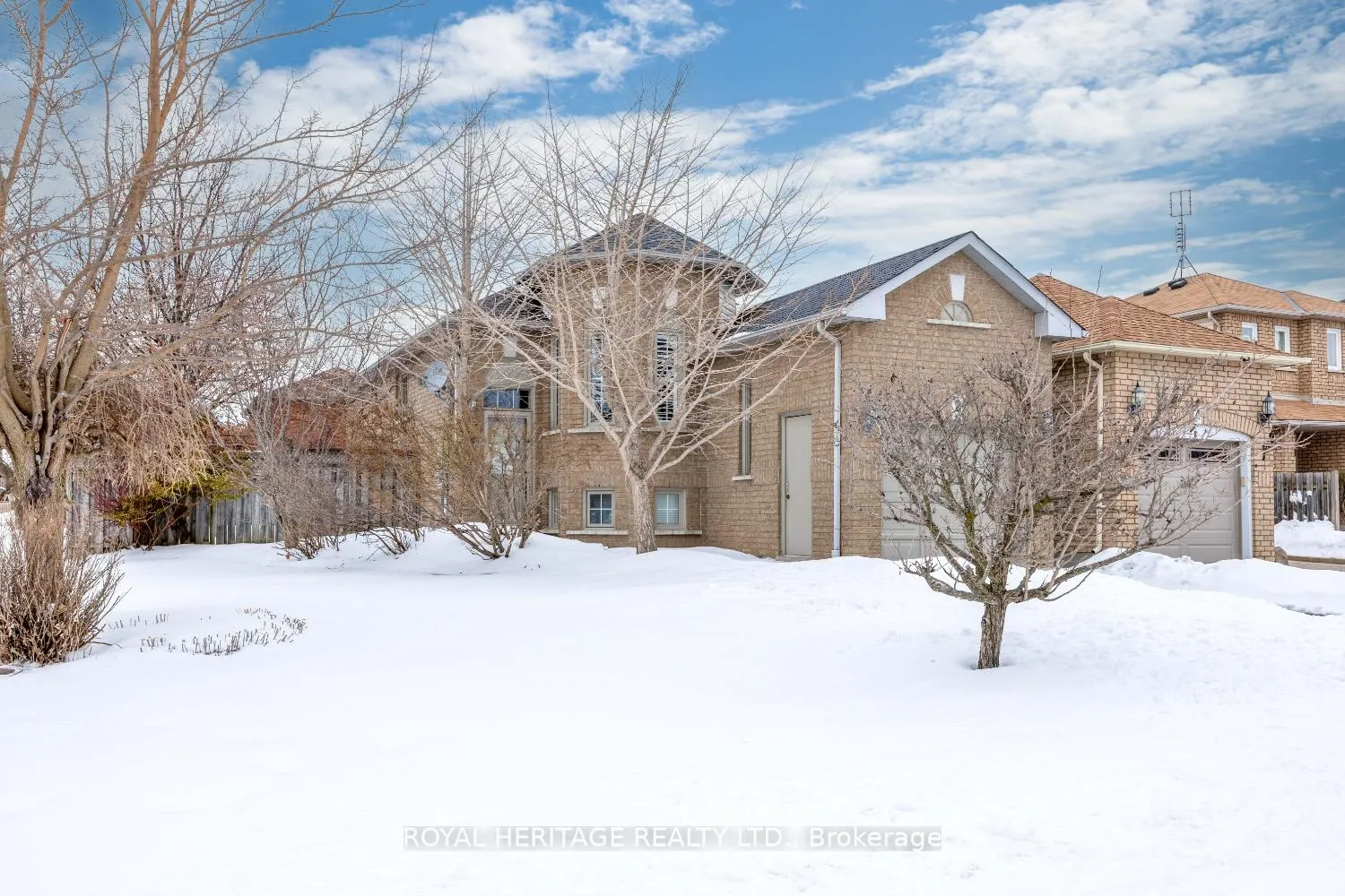 Photo 2 of 2 Willey Drive, Clarington, Bowmanville — HOMEH