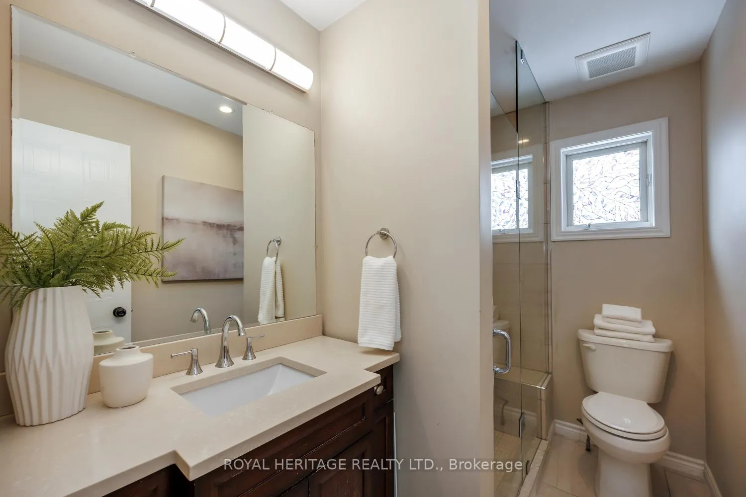 Photo 19 of 2 Willey Drive, Clarington, Bowmanville — HOMEH