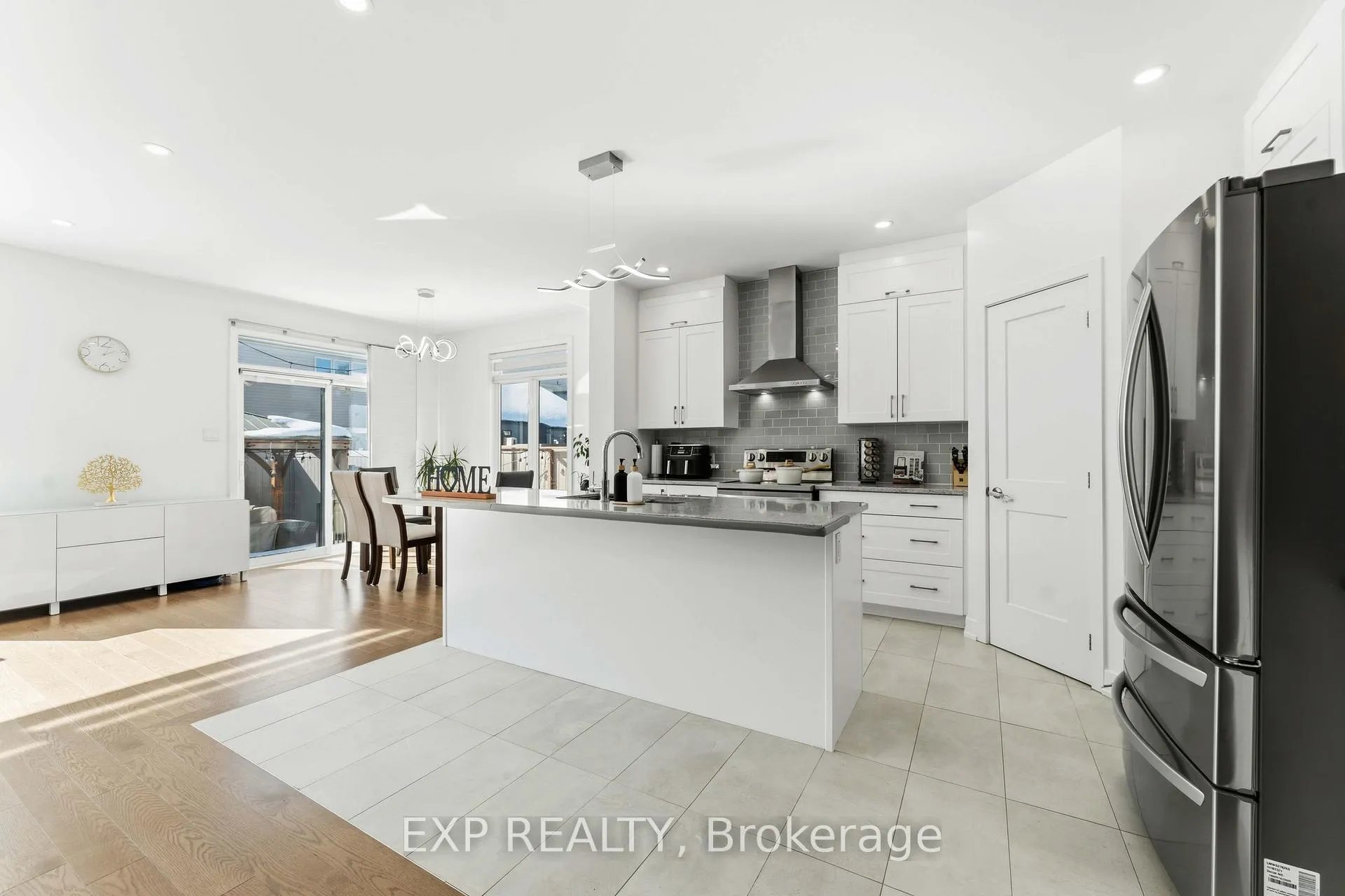 Photo 11 of 609 Putney Crescent, Ottawa, Stittsville (South) — HOMEH