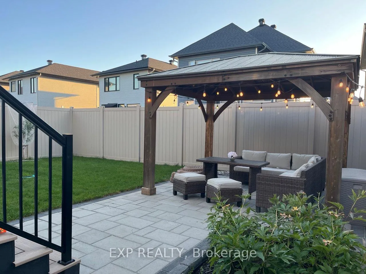 Photo 41 of 609 Putney Crescent, Ottawa, Stittsville (South) — HOMEH