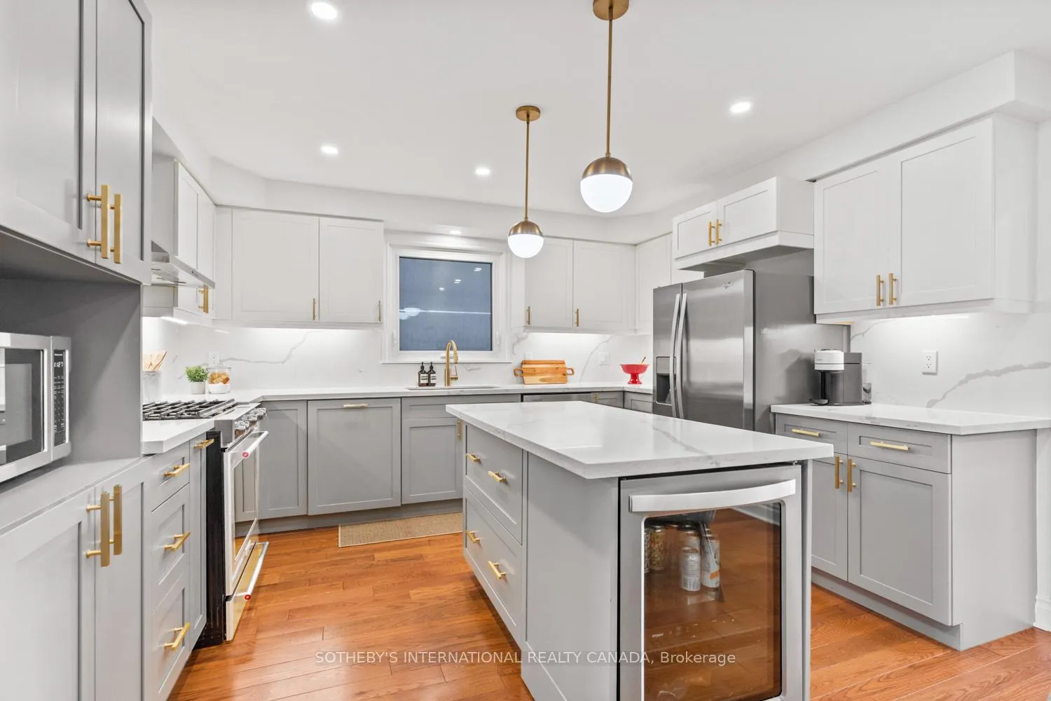 Photo 13 of 15A Schell Avenue, North York, Briar Hill-Belgravia — HOMEH