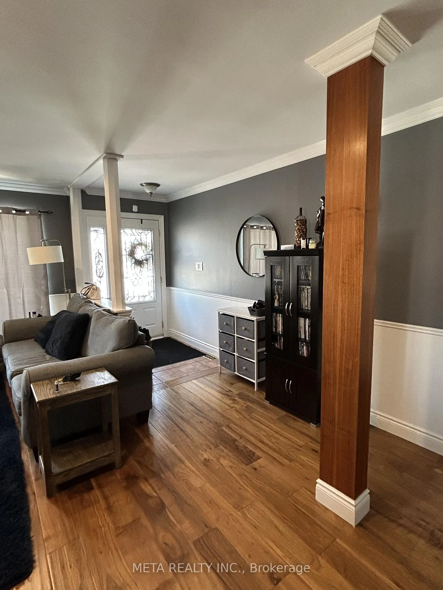 Photo 4 of 22 Garfield Crescent, Brampton, Brampton North — HOMEH