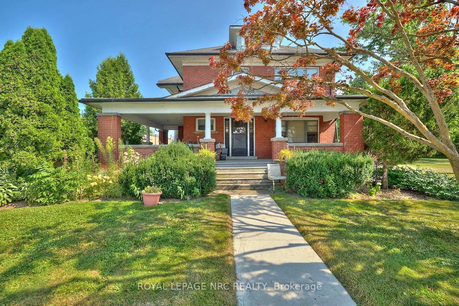 Photo 4 of 3758 Main Street, Niagara Falls, Chippawa — HOMEH