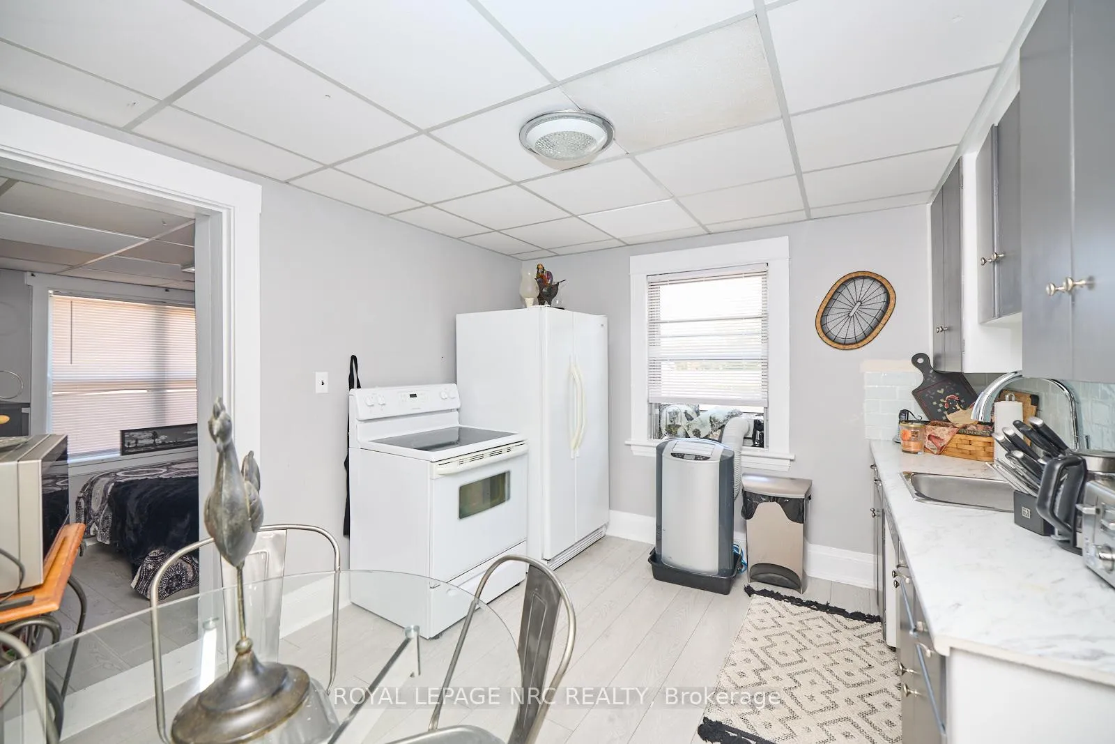 Photo 12 of 3758 Main Street, Niagara Falls, Chippawa — HOMEH