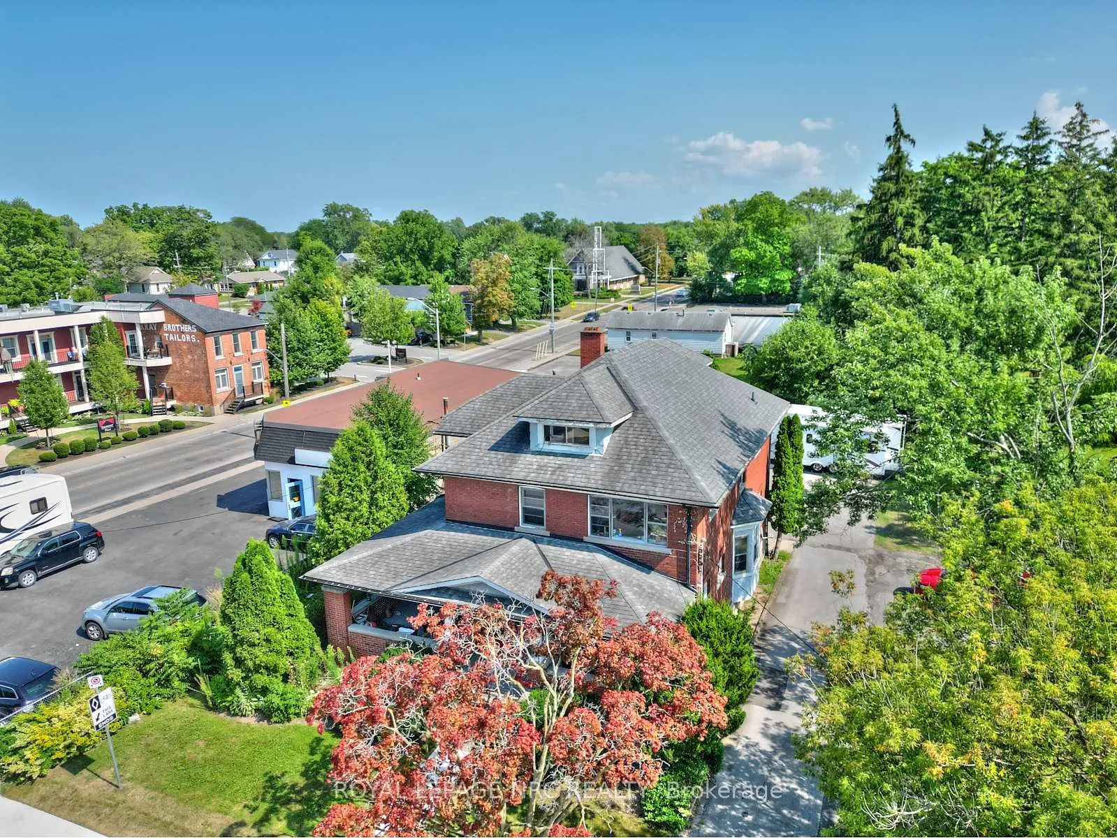 Photo 34 of 3758 Main Street, Niagara Falls, Chippawa — HOMEH