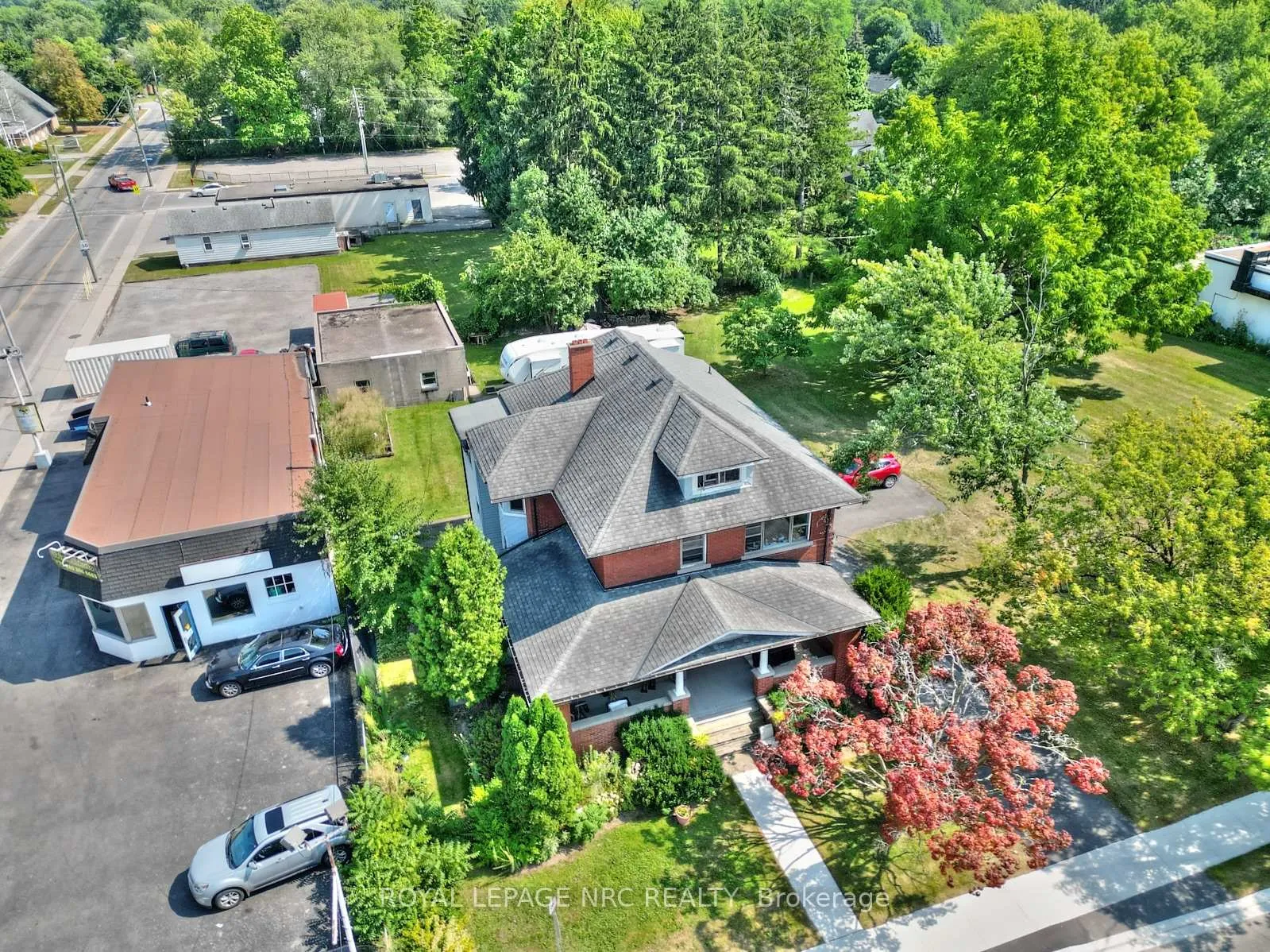 Photo 37 of 3758 Main Street, Niagara Falls, Chippawa — HOMEH