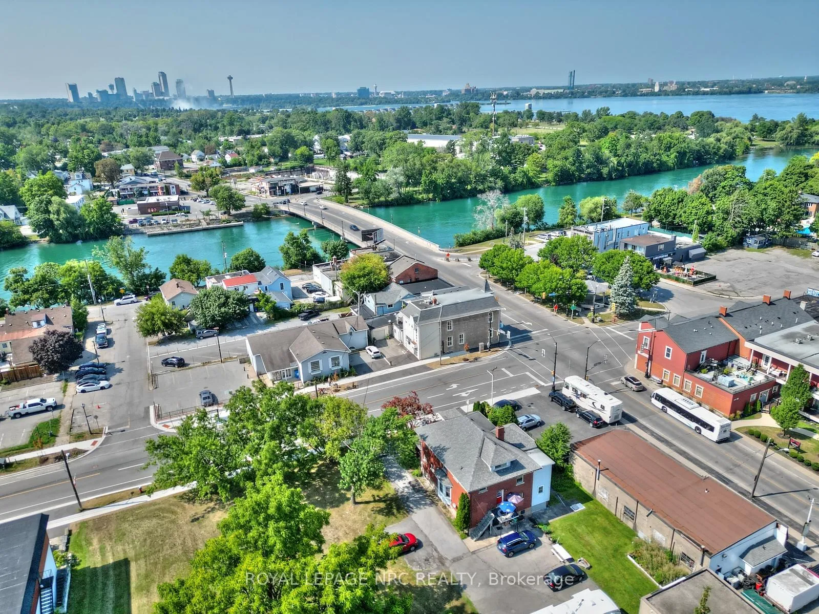 Photo 39 of 3758 Main Street, Niagara Falls, Chippawa — HOMEH