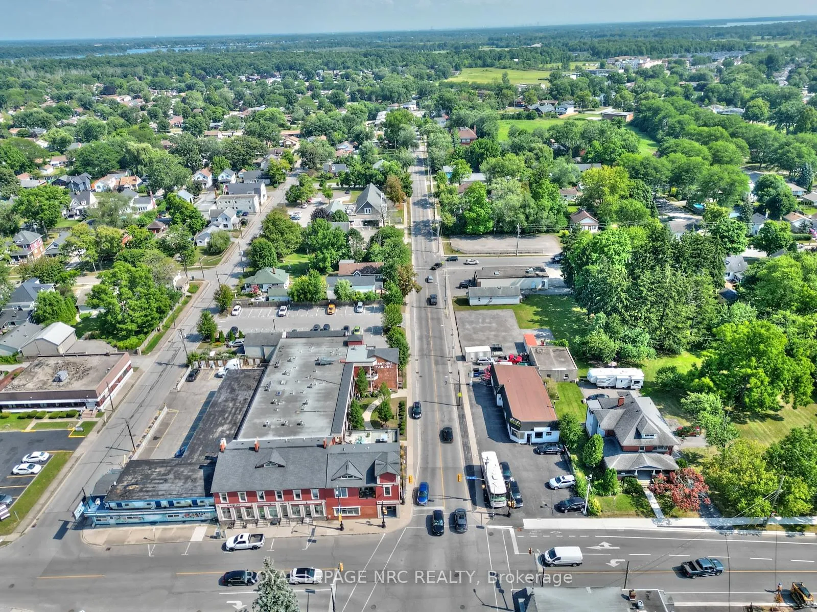Photo 46 of 3758 Main Street, Niagara Falls, Chippawa — HOMEH