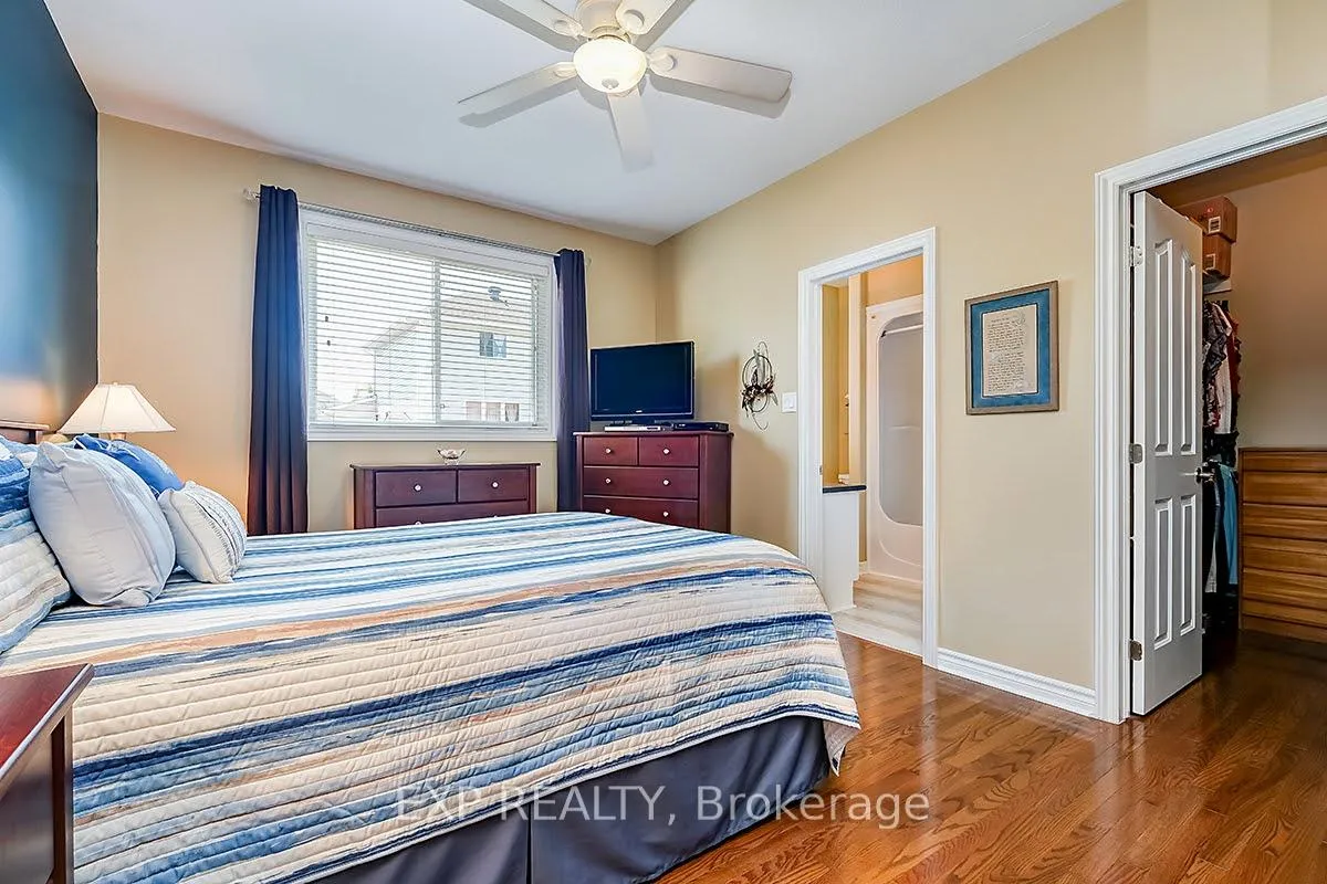 Photo 8 of 21 Kettlewell Way, Ottawa, Kanata - Morgan's Grant/South March — HOMEH