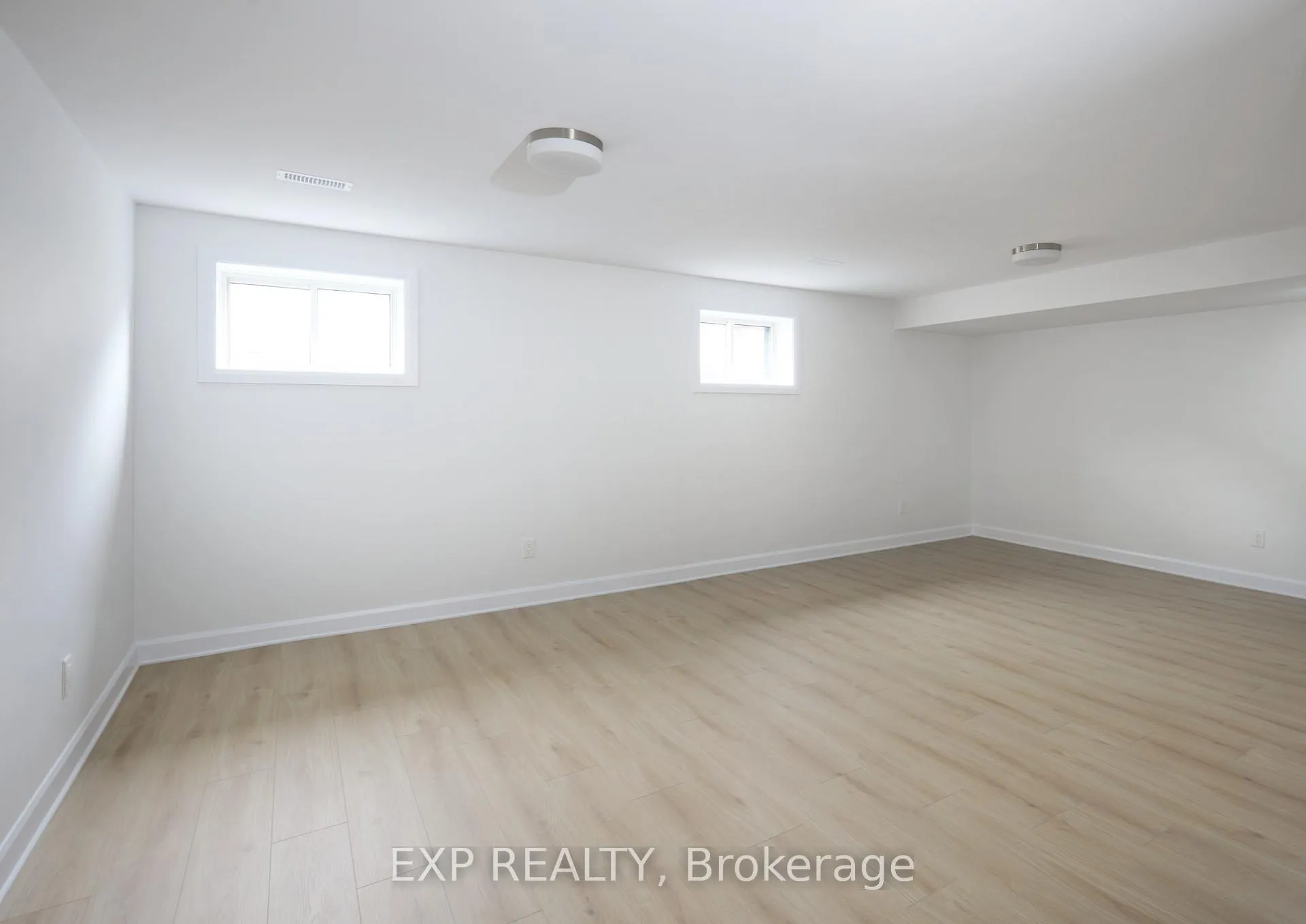 Photo 14 of 503 Roundhouse Crescent, Ottawa, Stittsville (South) — HOMEH
