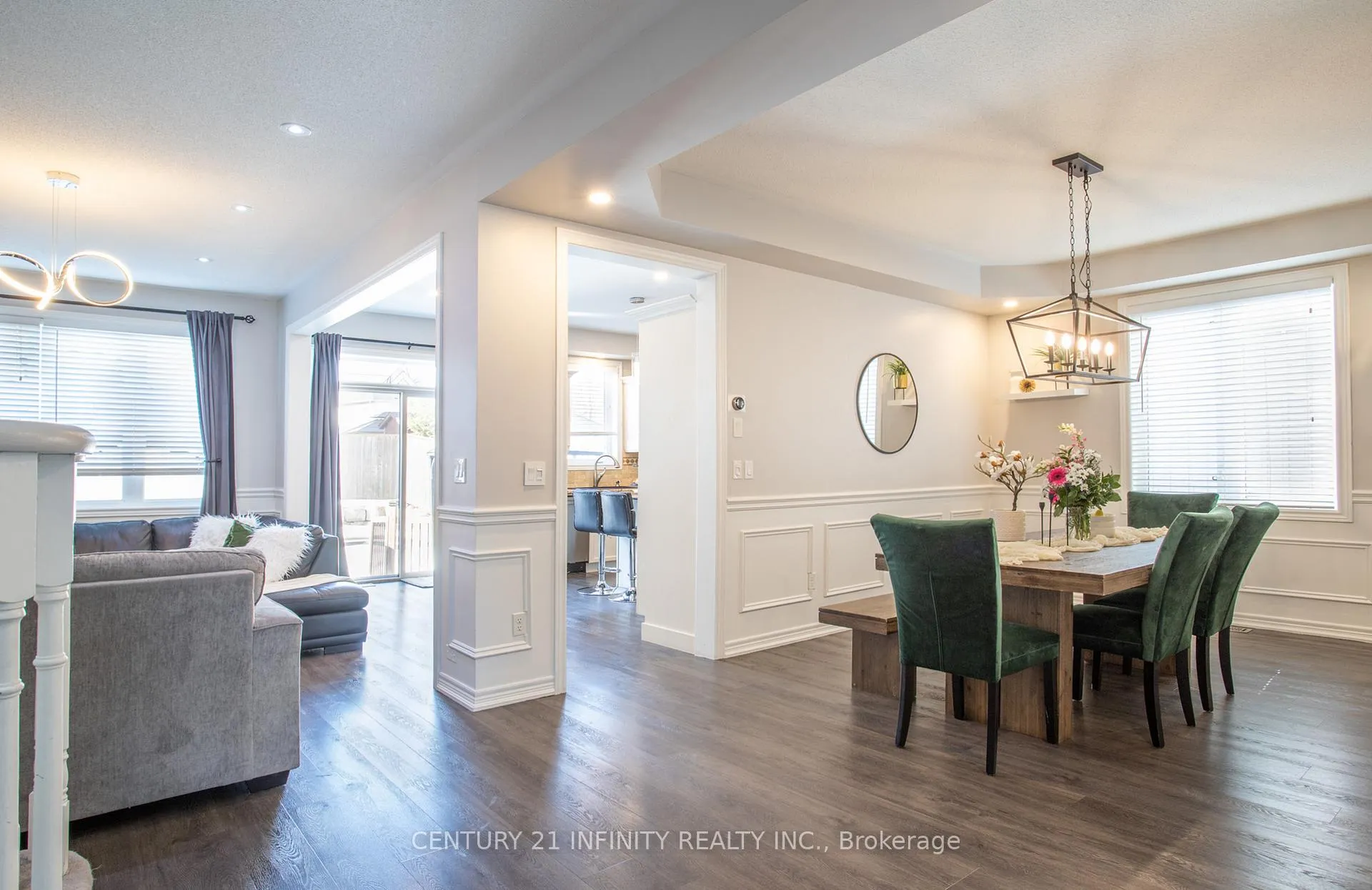 Photo 7 of 32 Buxton Lane, Clarington, Bowmanville — HOMEH