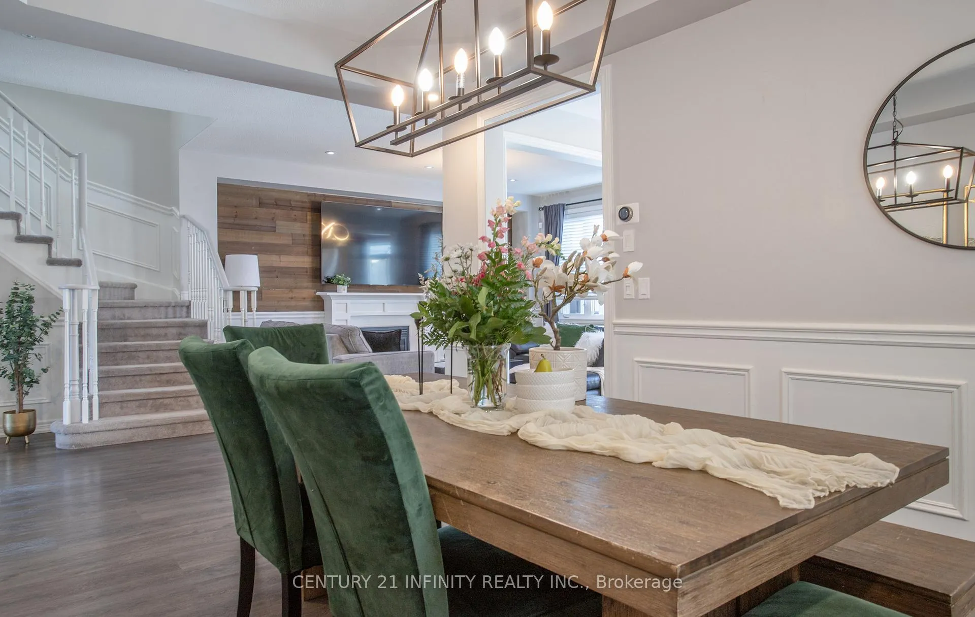 Photo 9 of 32 Buxton Lane, Clarington, Bowmanville — HOMEH