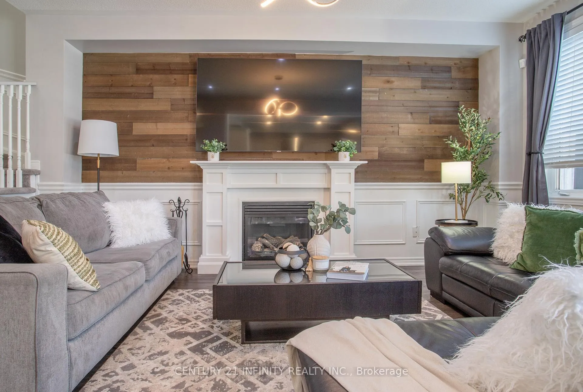 Photo 14 of 32 Buxton Lane, Clarington, Bowmanville — HOMEH