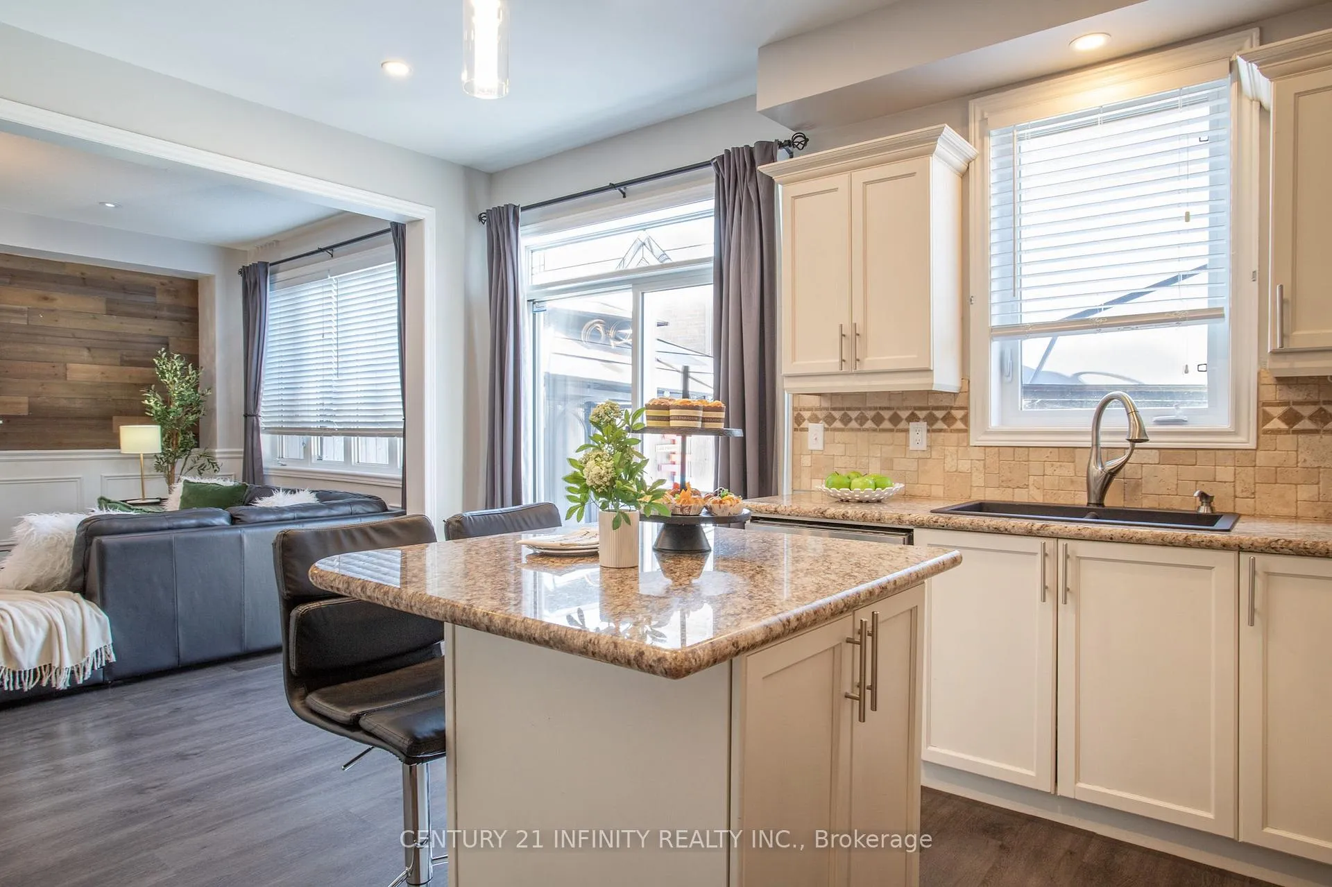Photo 20 of 32 Buxton Lane, Clarington, Bowmanville — HOMEH