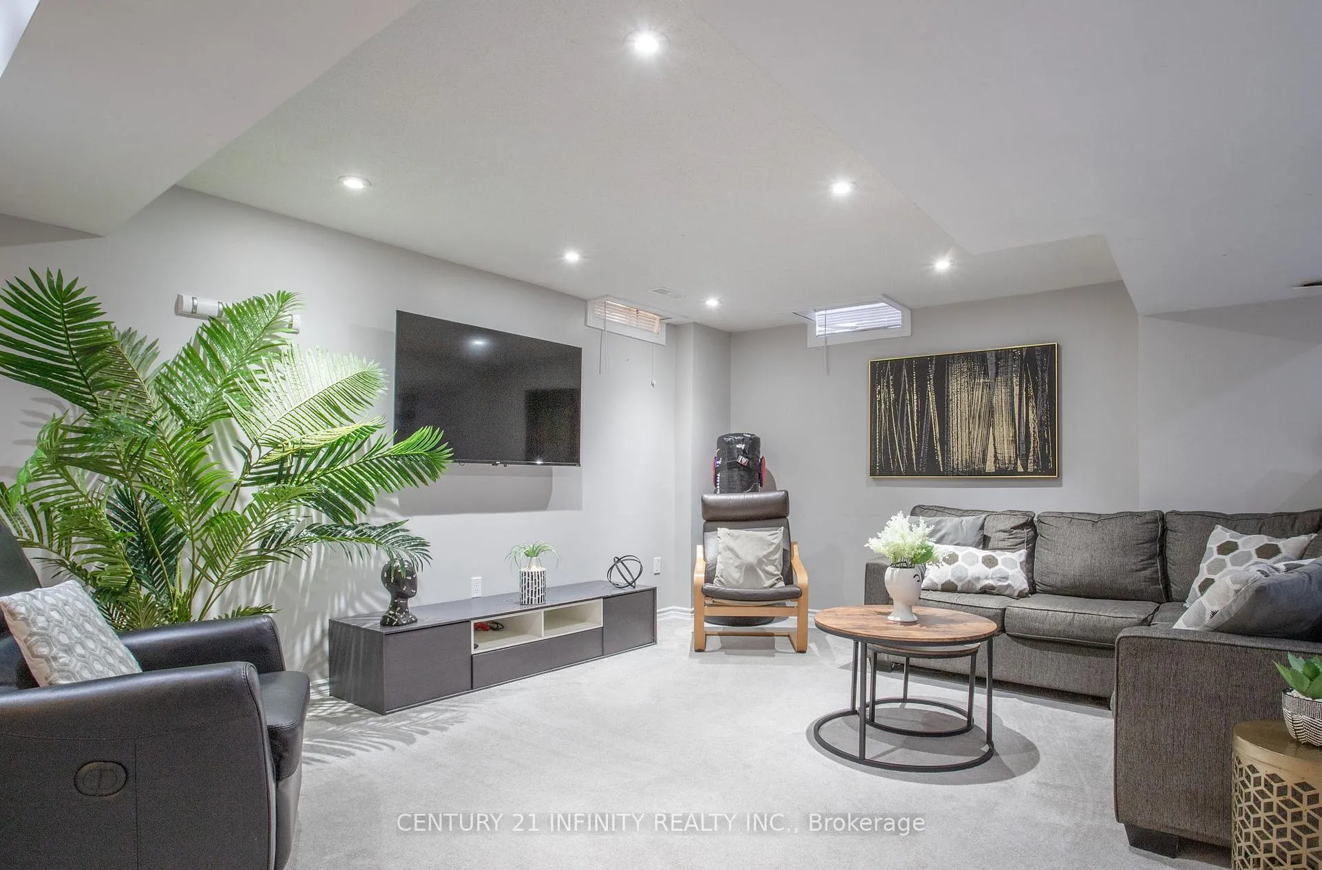 Photo 37 of 32 Buxton Lane, Clarington, Bowmanville — HOMEH