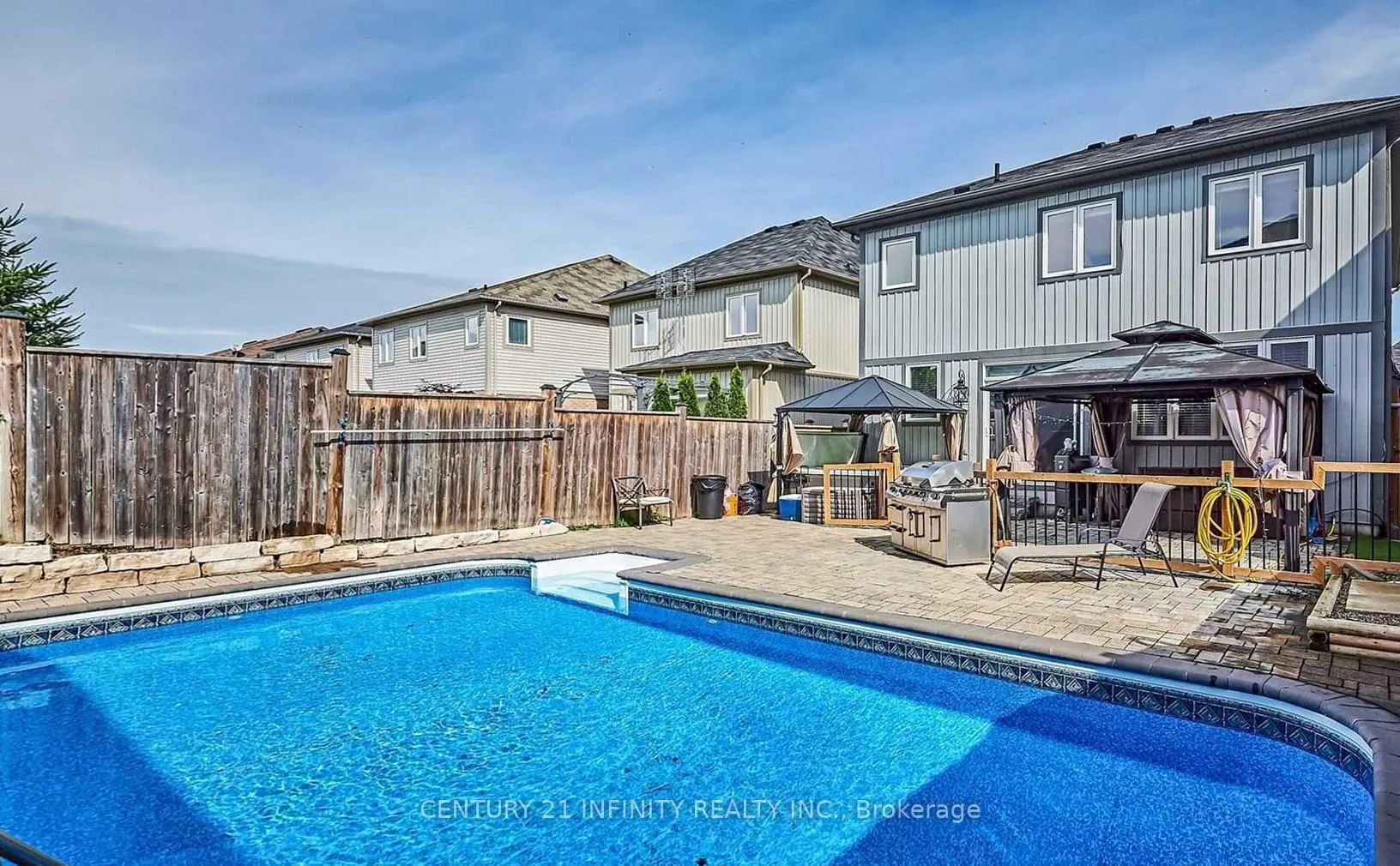 Photo 42 of 32 Buxton Lane, Clarington, Bowmanville — HOMEH