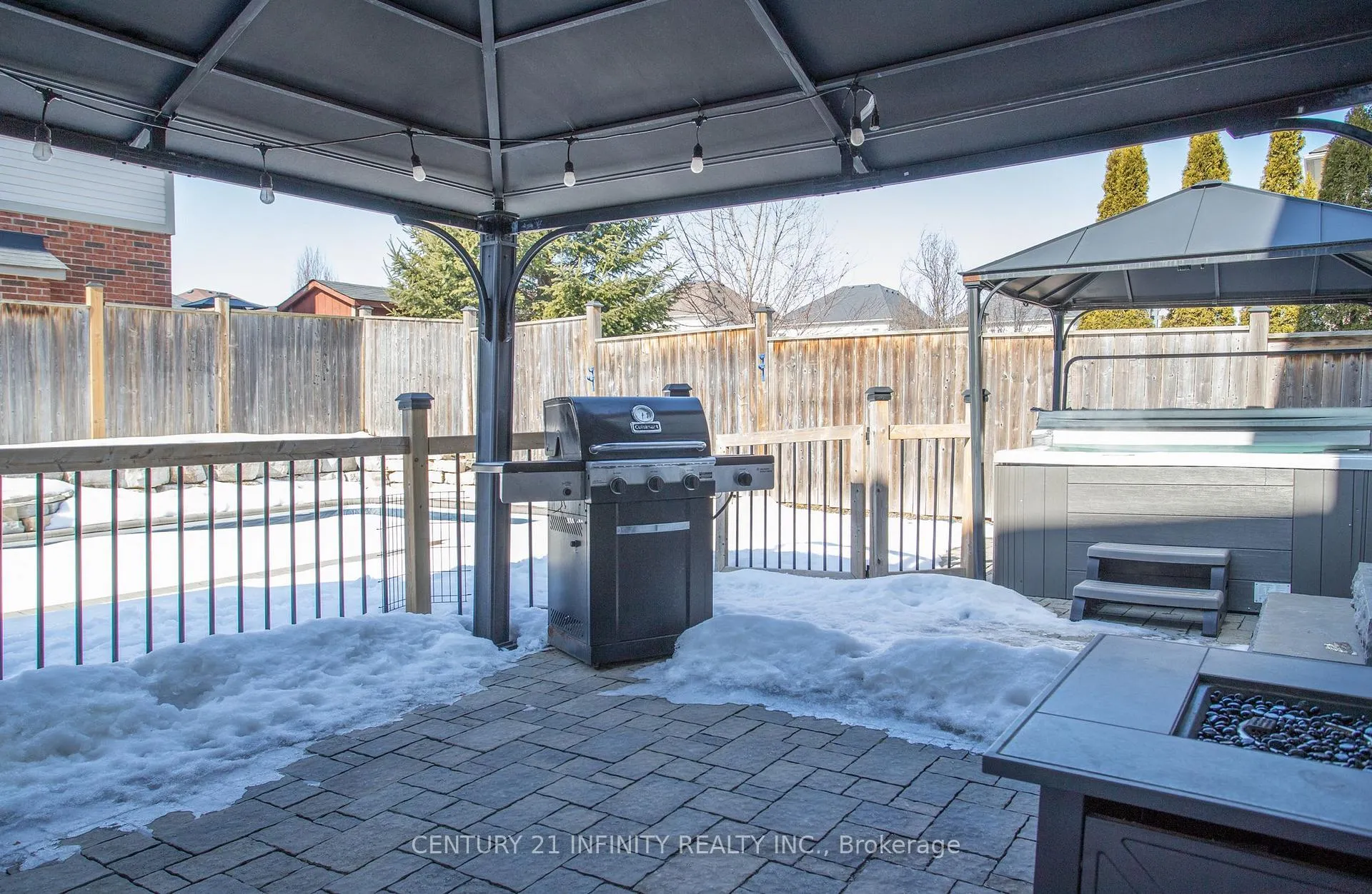 Photo 47 of 32 Buxton Lane, Clarington, Bowmanville — HOMEH