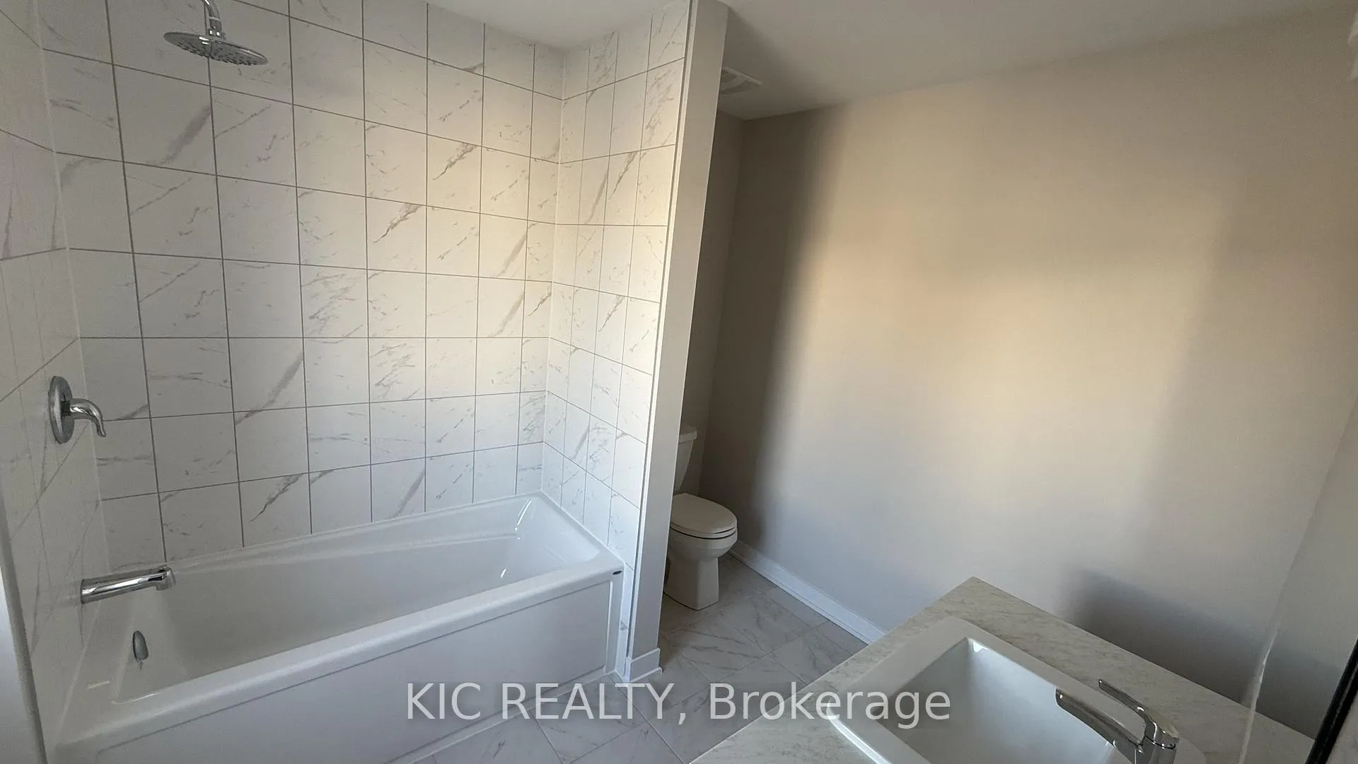 Photo 13 of 135 Ryan Reynolds Way, Ottawa, Avalon West — HOMEH