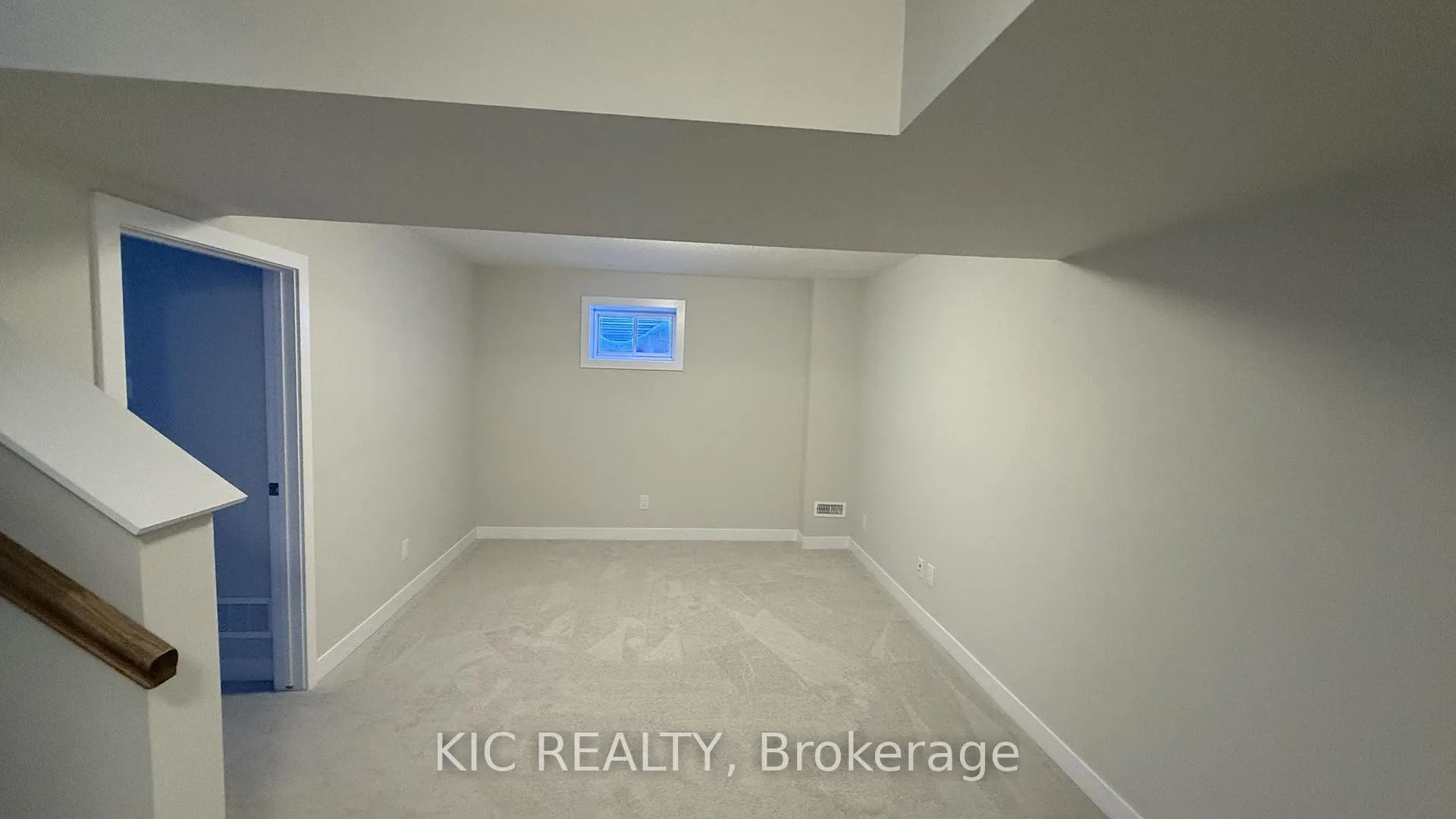 Photo 16 of 135 Ryan Reynolds Way, Ottawa, Avalon West — HOMEH