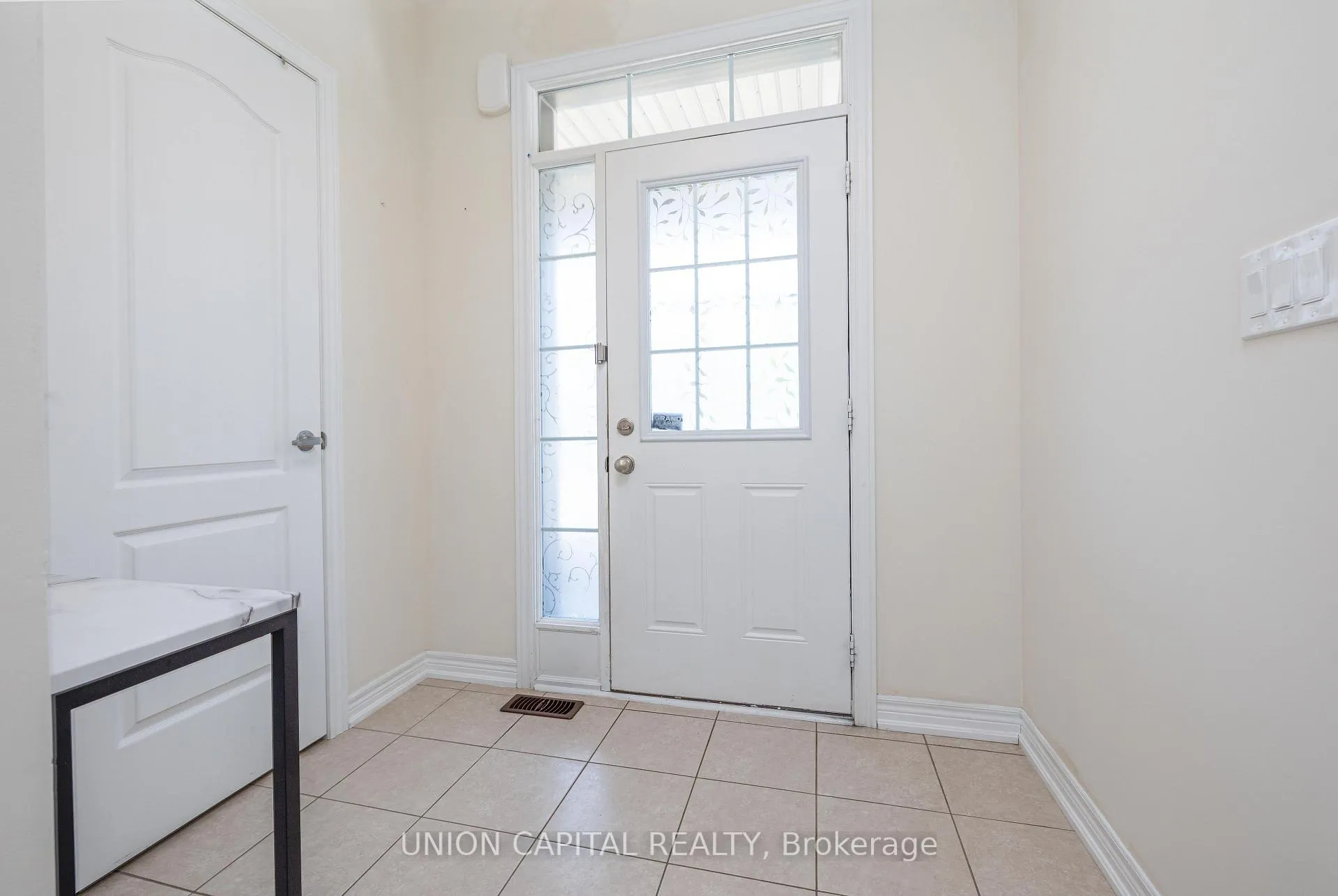 Photo 3 of 64 Collier Crescent, Markham, Wismer — HOMEH
