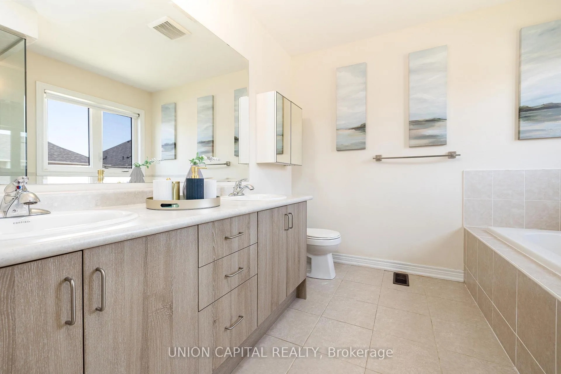 Photo 24 of 64 Collier Crescent, Markham, Wismer — HOMEH